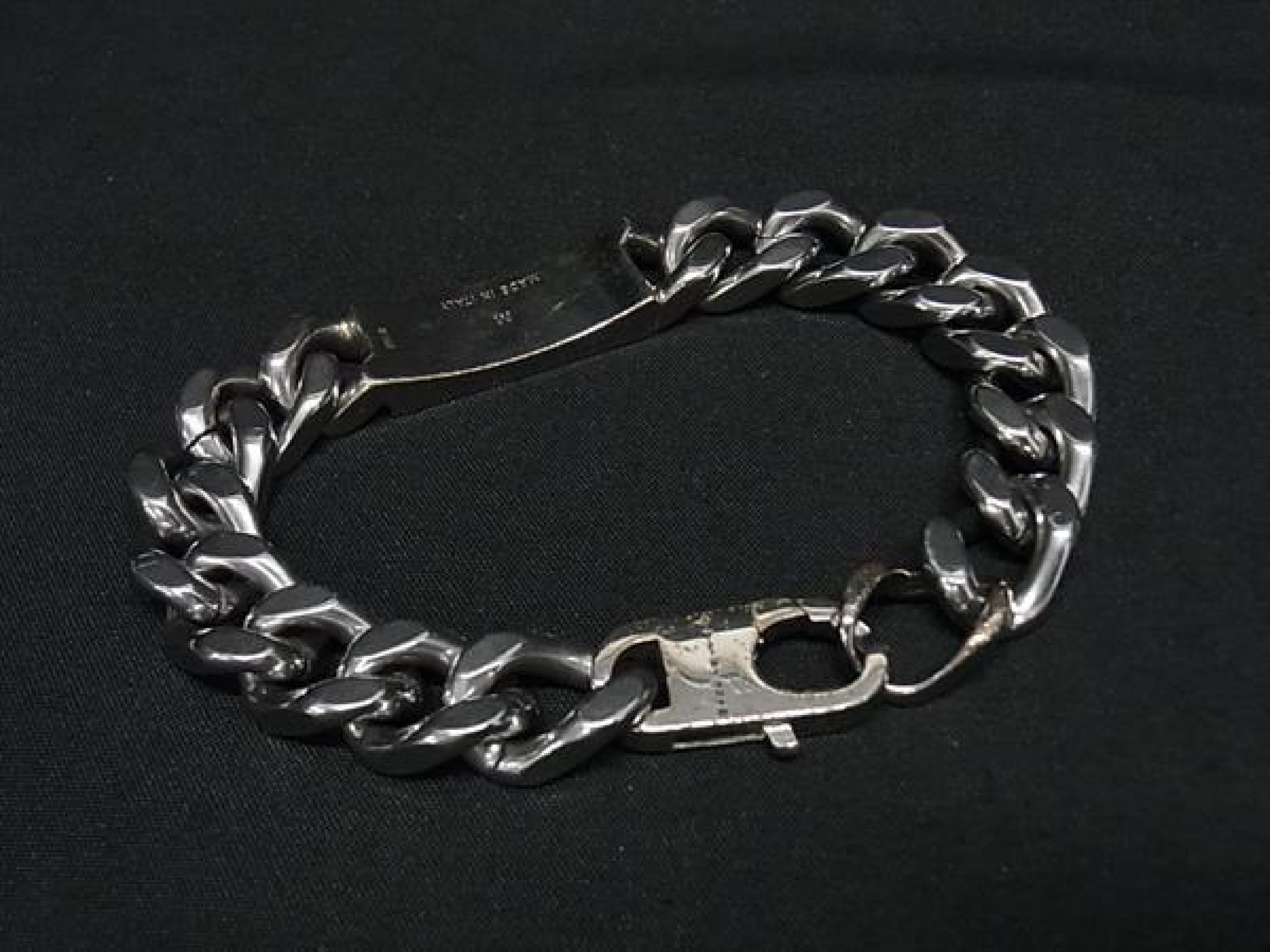 bracelet bangle accessory for women and men, silver tone, FY4023. — view 2