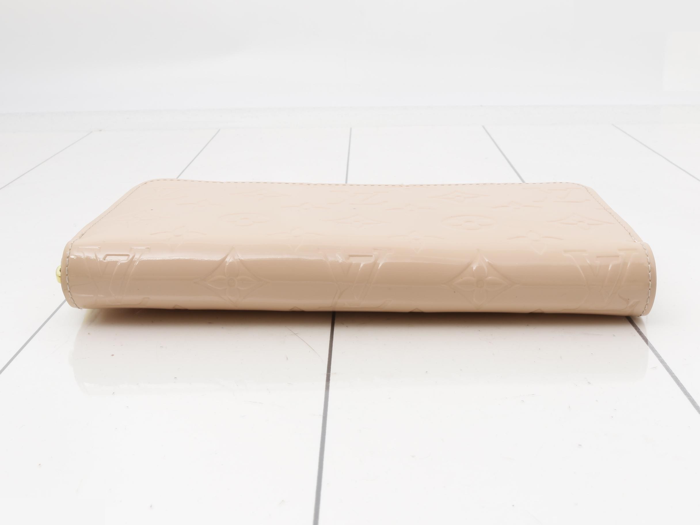 Vernis Zippy Wallet Long Wallet — view 3