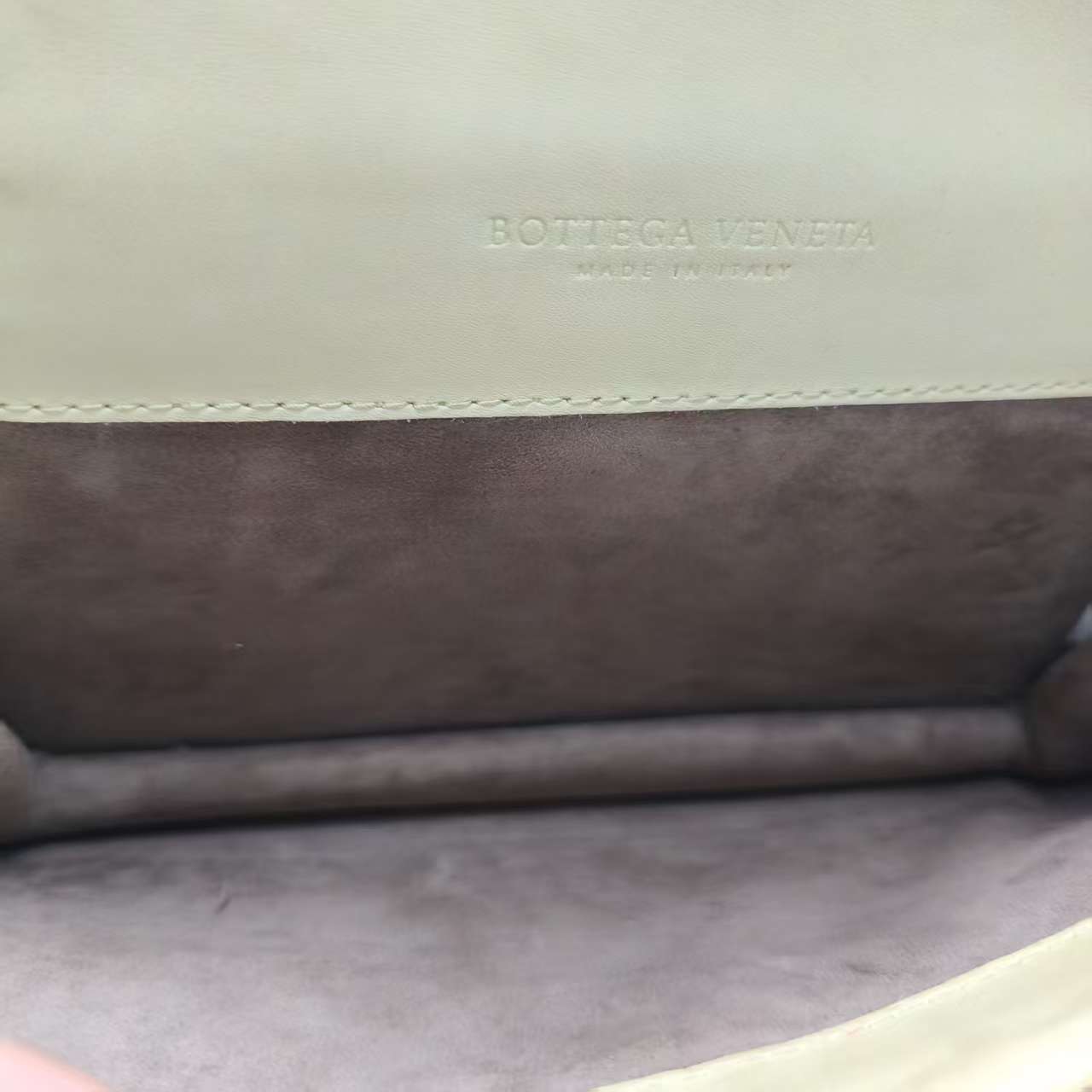 【*Shipped from: China*】BOTTEGA VENETA Lambskin Shoulder Bag — view 8