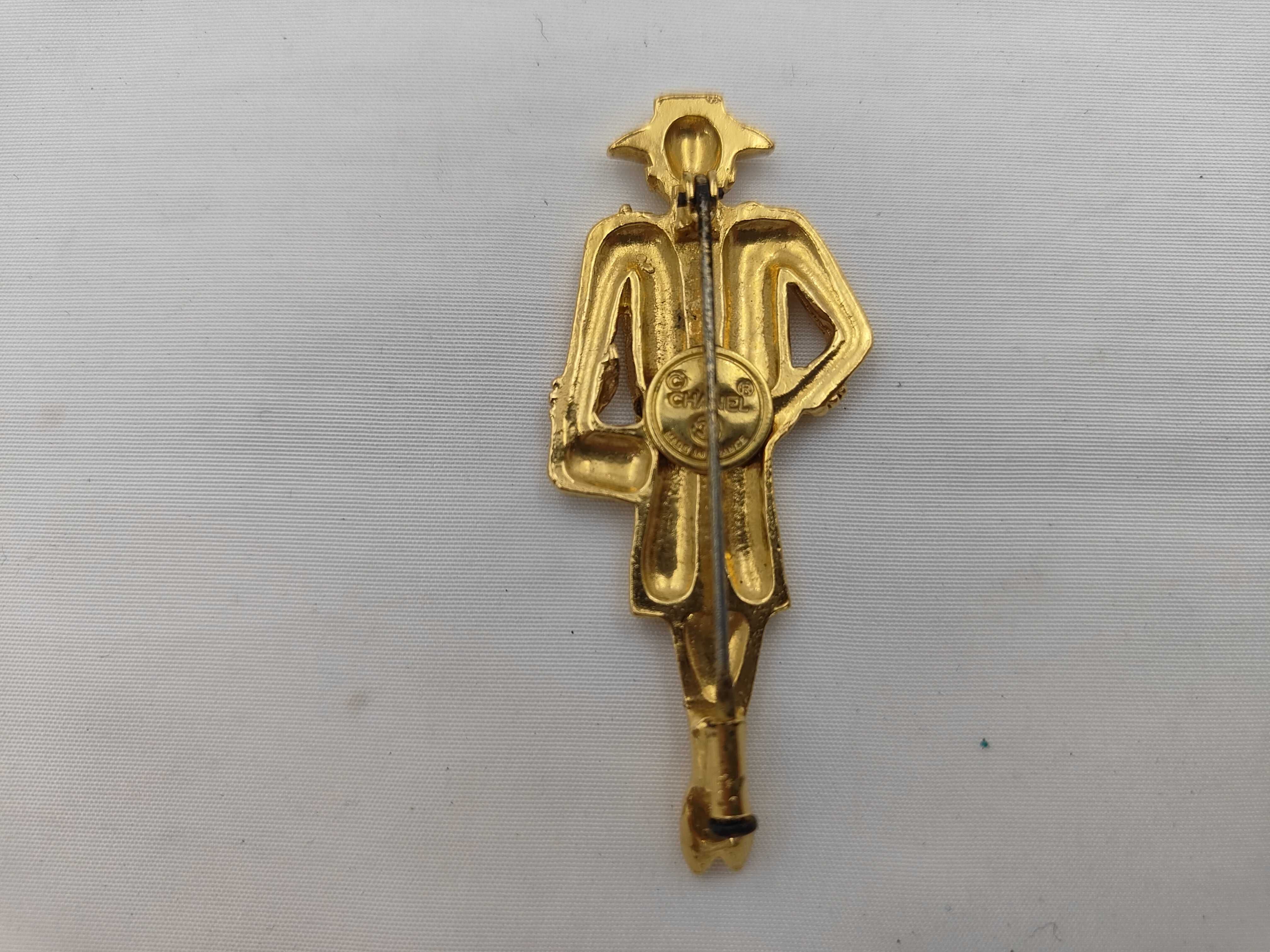 Mademoiselle Brooch — view 2