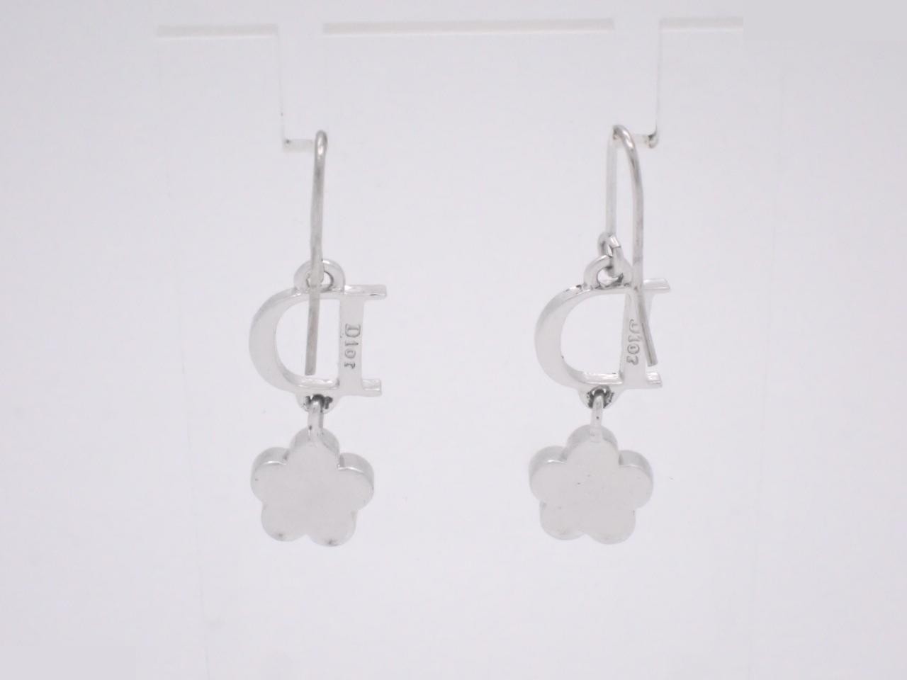 Other lines: Precious metals and earrings — view 2