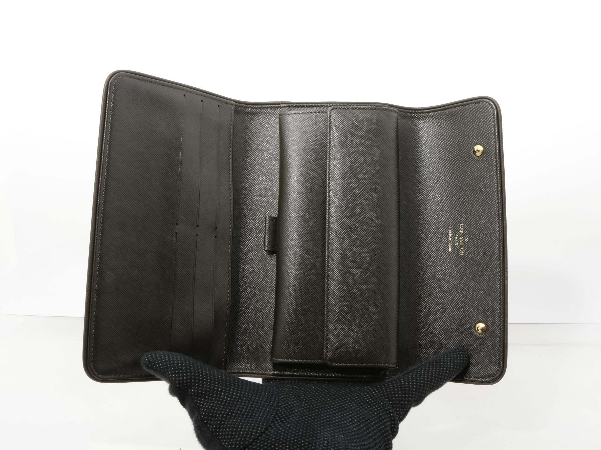 Porte Tresor International TST Khaki Tri-fold Long Wallet — view 4
