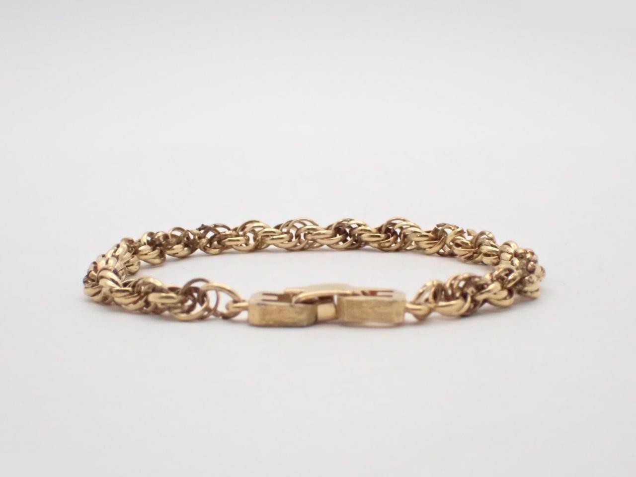 Bracelet, wrist circumference approximately 17.5 cm — view 2