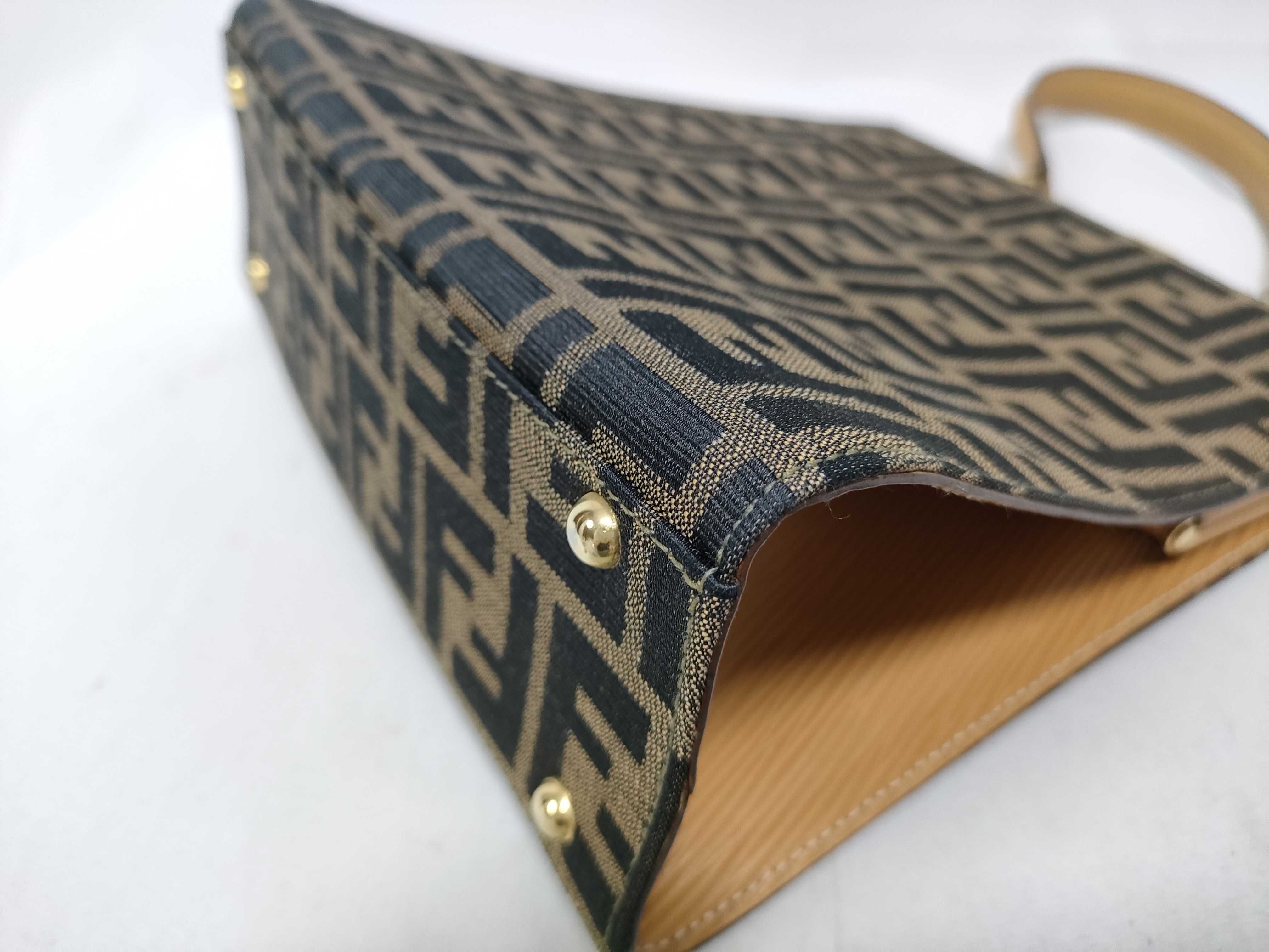 Zucca Top Handle Clasp Handbag — view 4