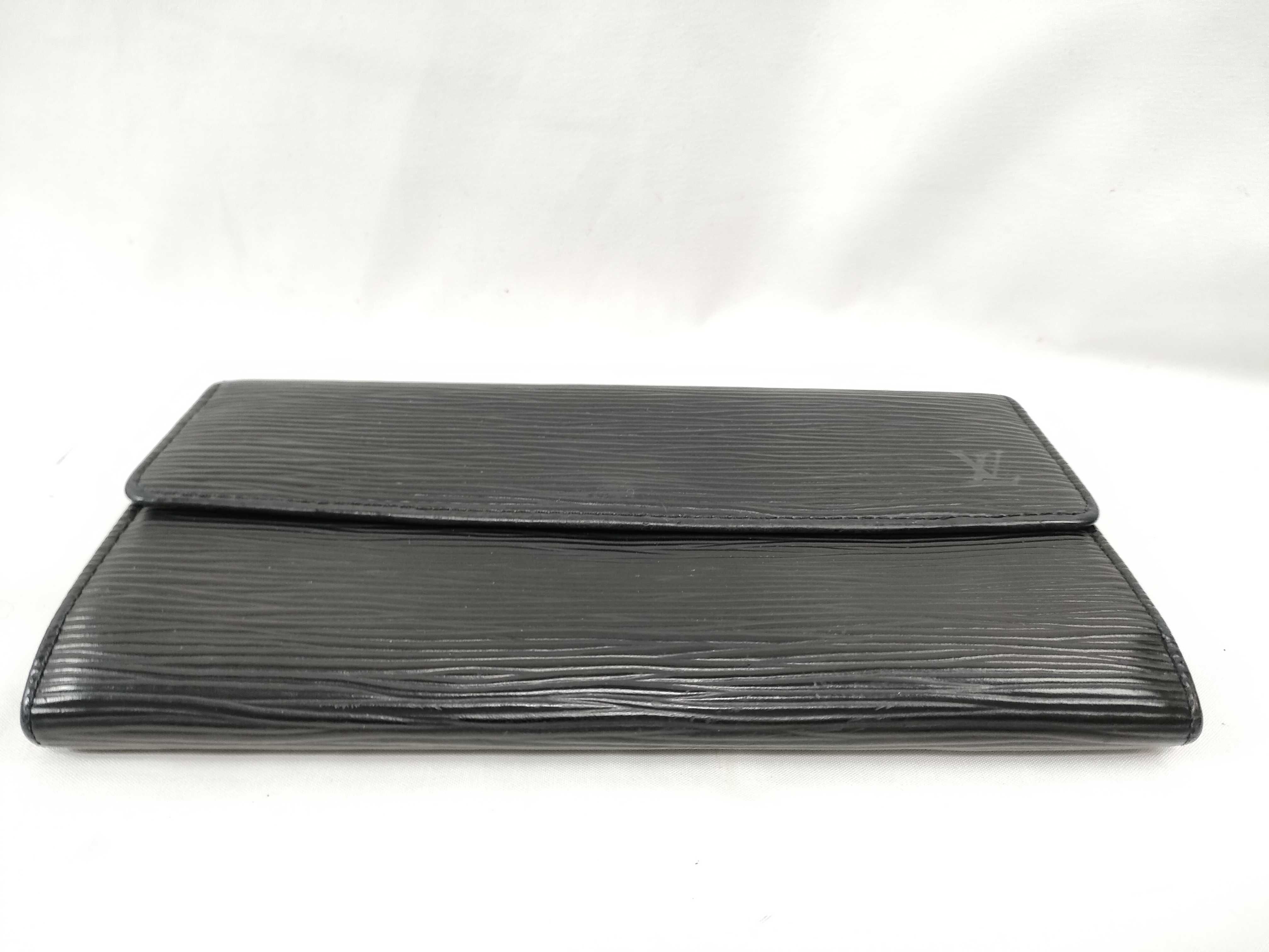 Epi Pochette Portemonnaie Credit M63572 Wallet — view 3