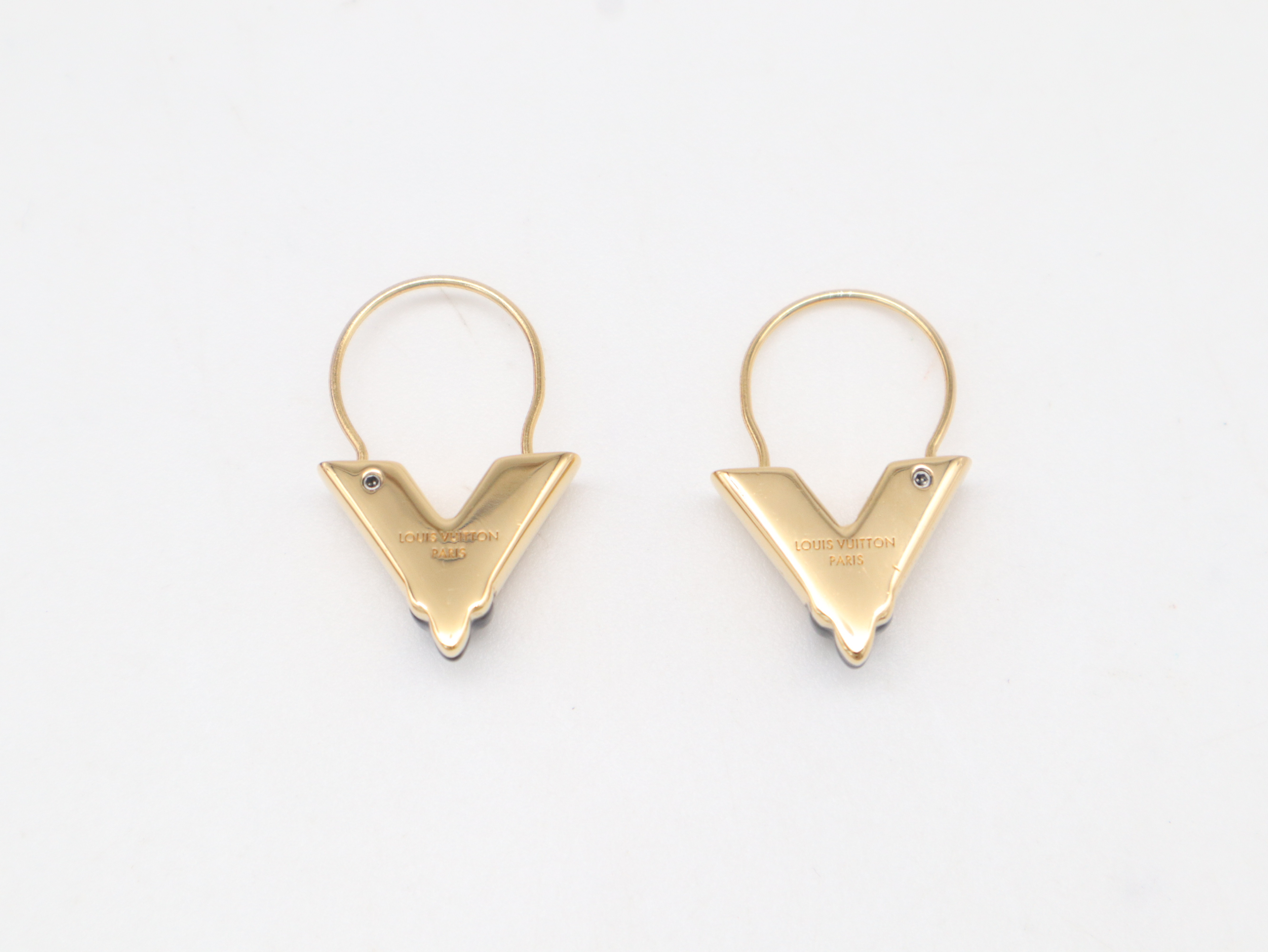 M68915 Boucles d'Oreilles Hoop The Great Essential Earrings (with box and dust bag) — view 2