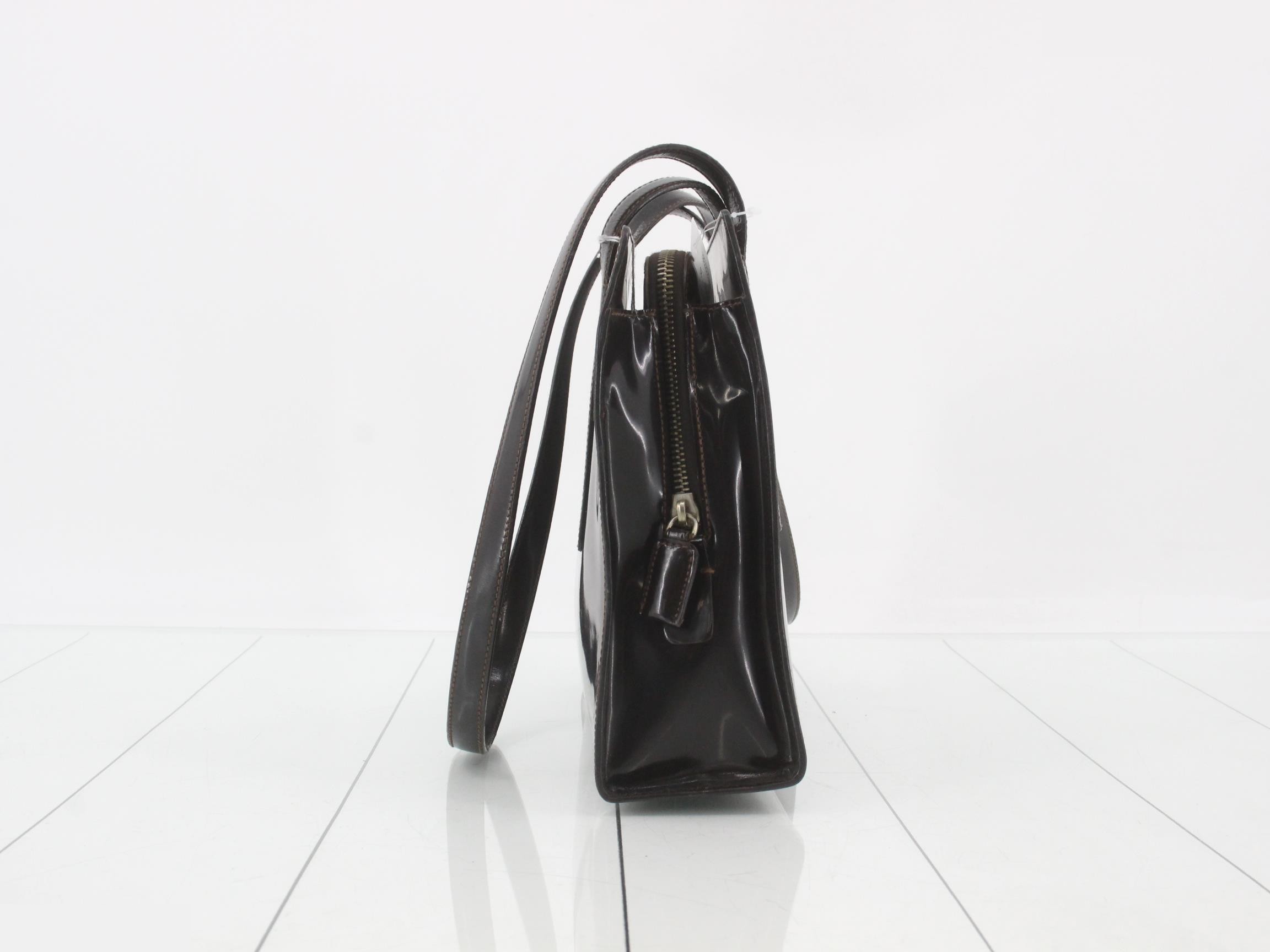 handbag — view 4