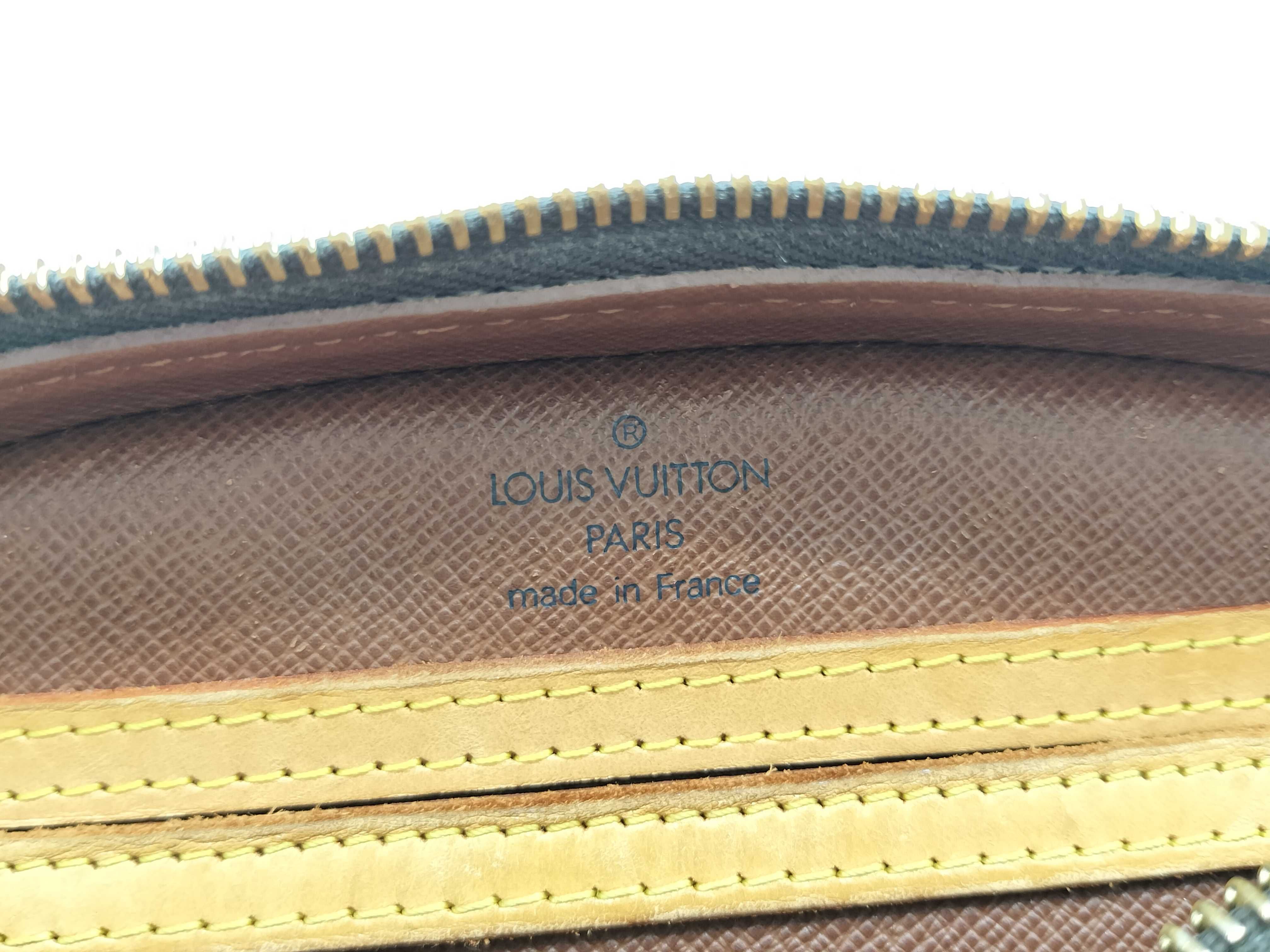 Monogram Blois Shoulder Bag (No Stickiness) — view 14