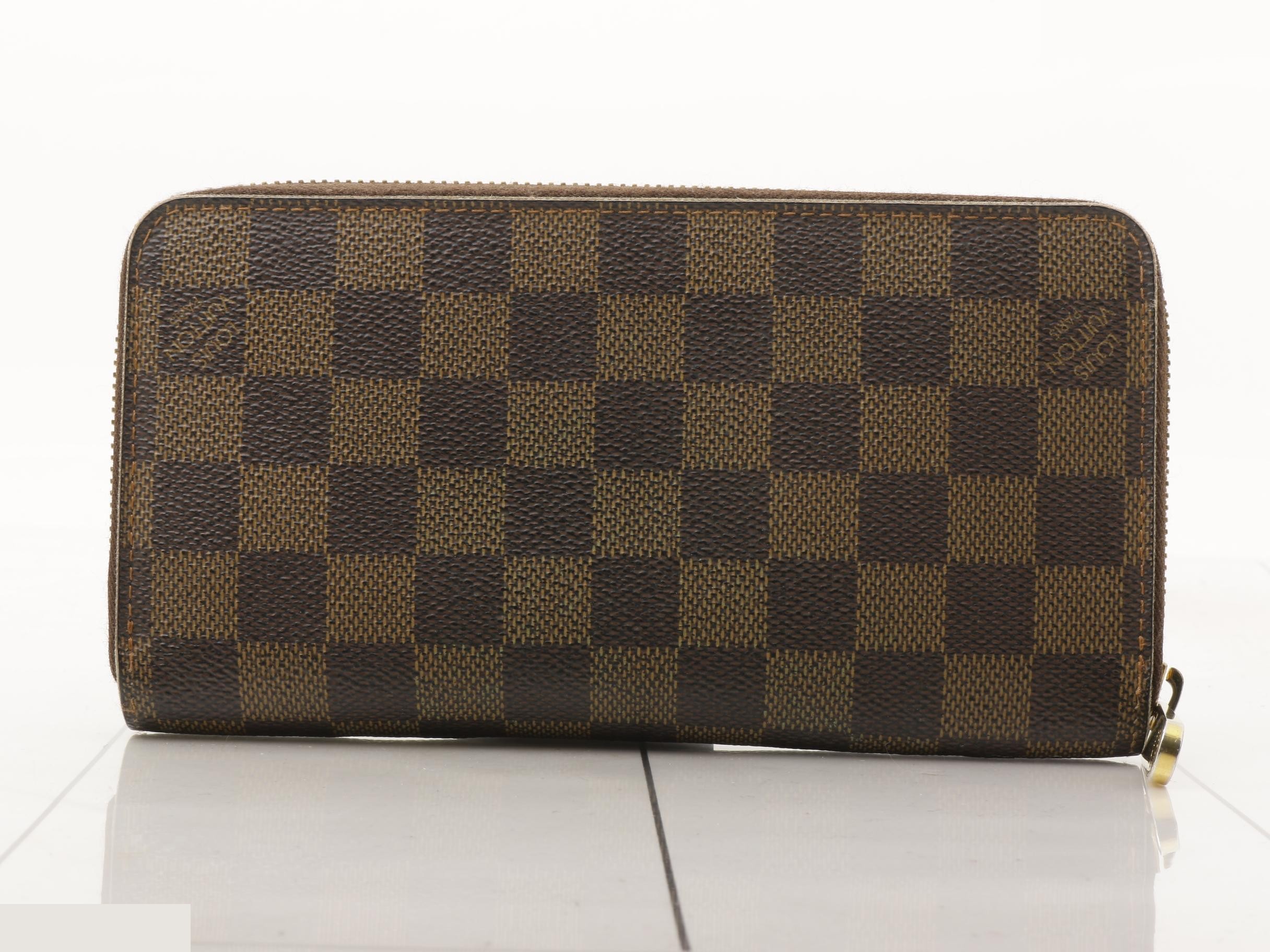 LV Damier Zippy Wallet N60015 — view 2