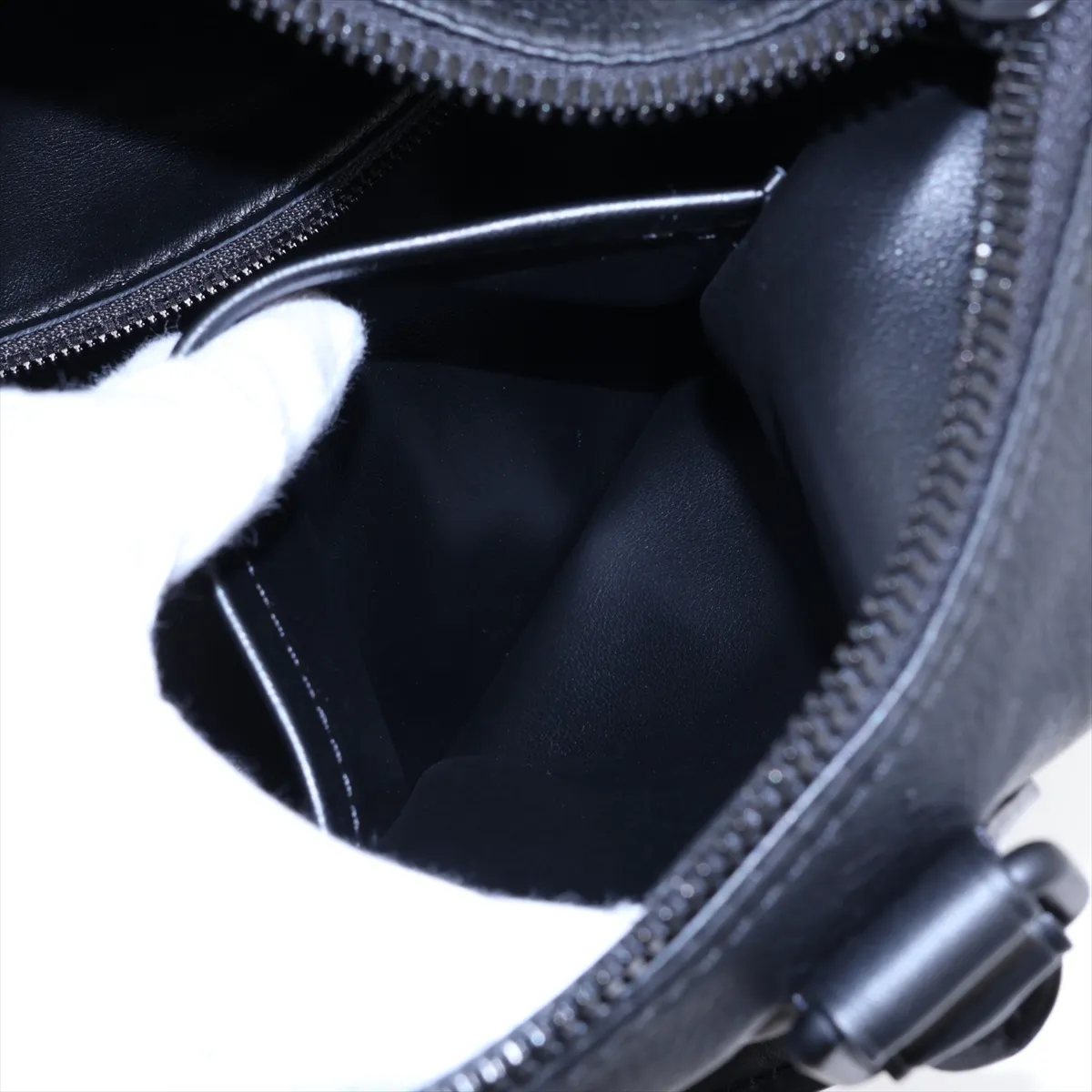 [Individually packaged] Louis Vuitton Monogram Speedy P9 Bandoulière 30 M13904 Black with initials. RFID responsive. — view 10