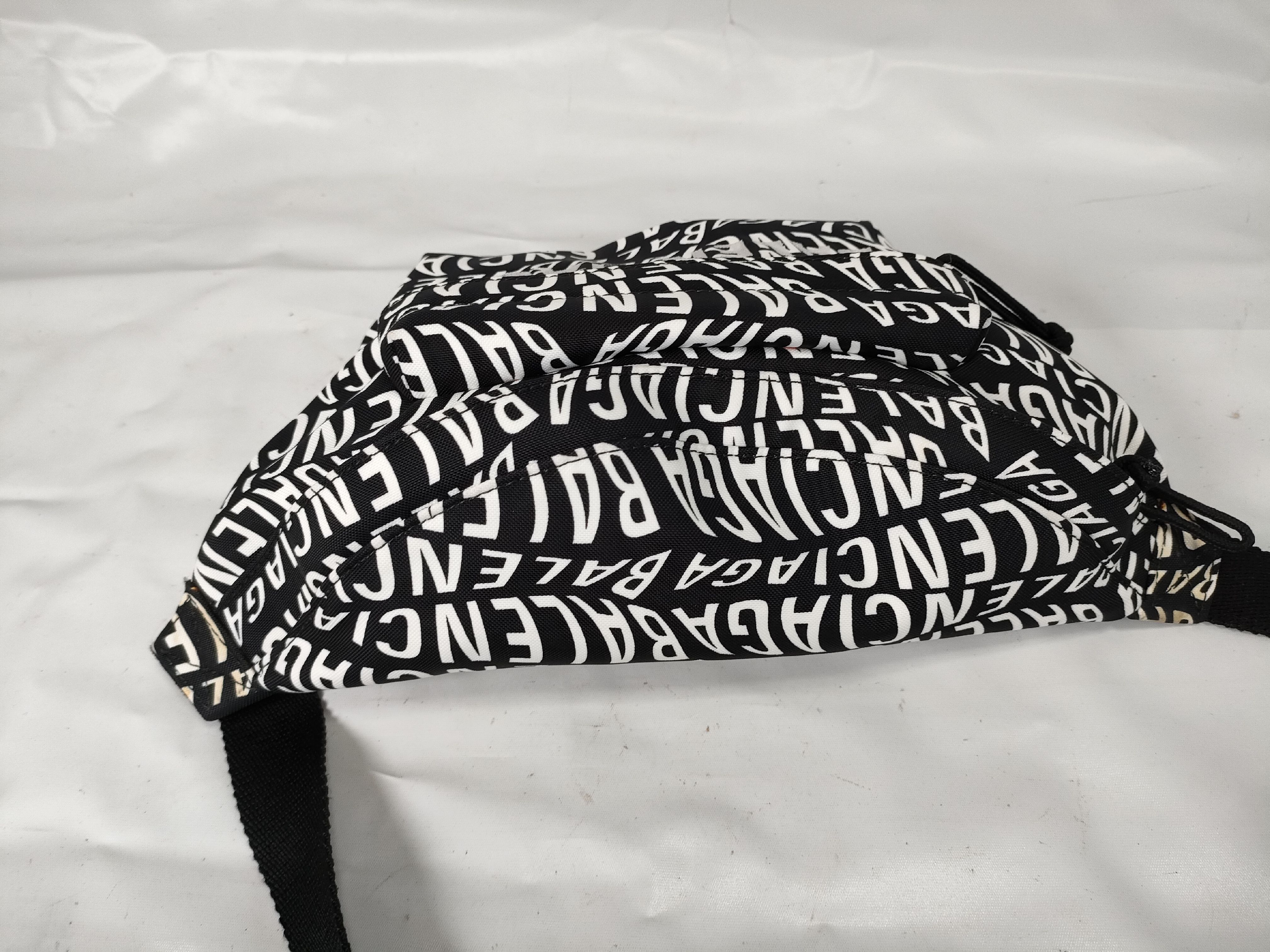 nylon allover pattern body bag — view 8