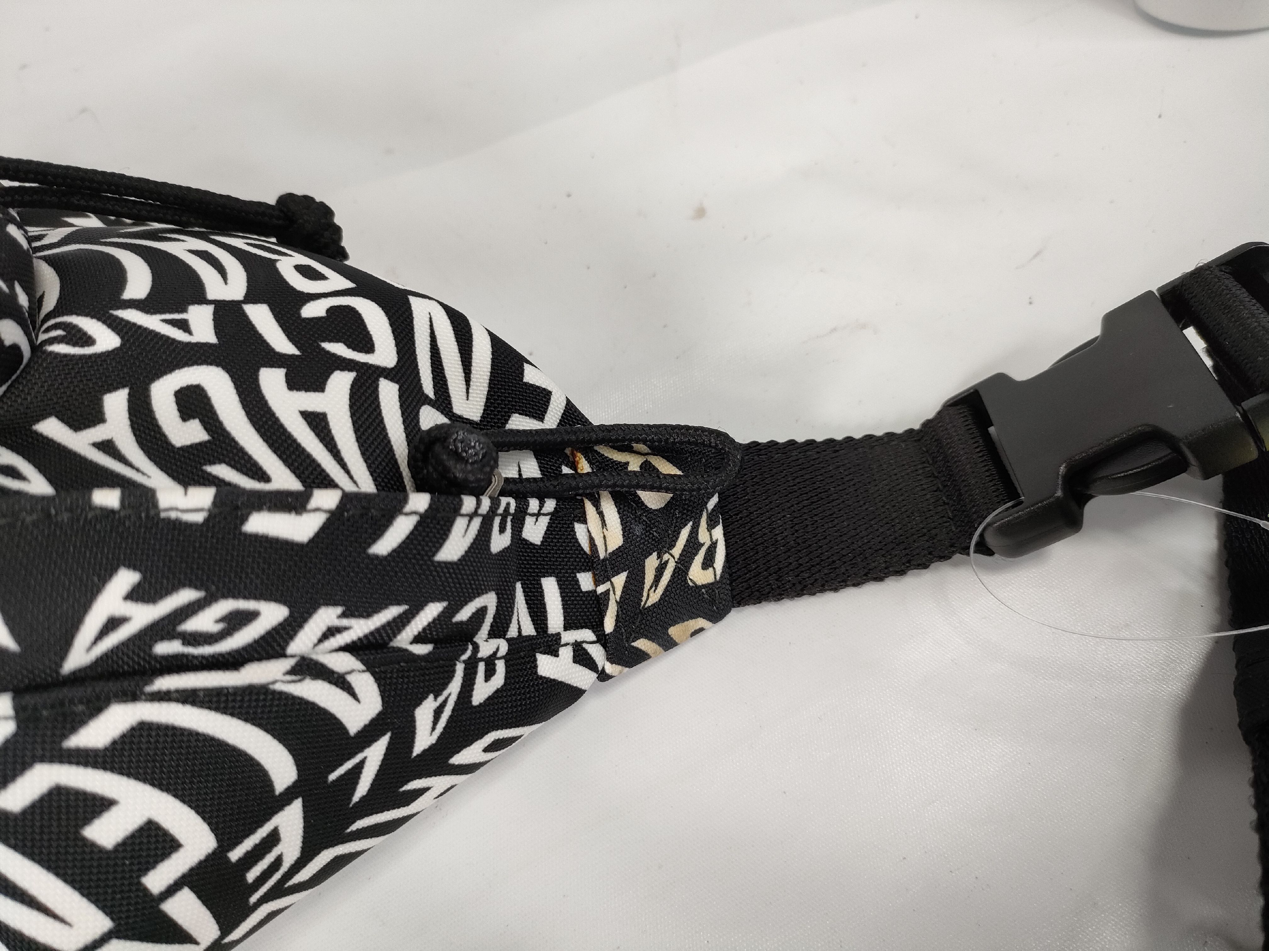 nylon allover pattern body bag — view 9