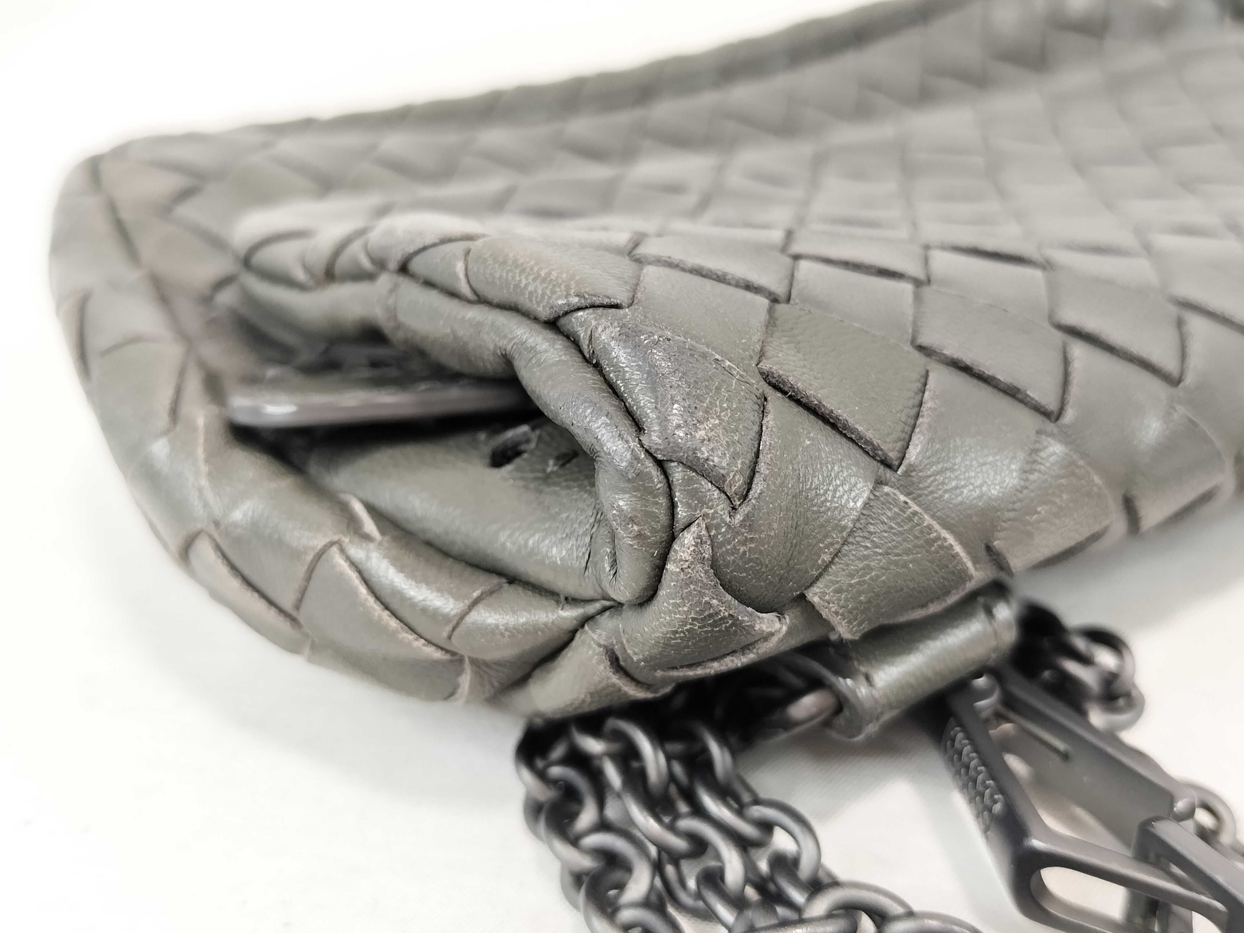 Intrecciato Bottega Intrecciato Chain Shoulder Bag — view 15