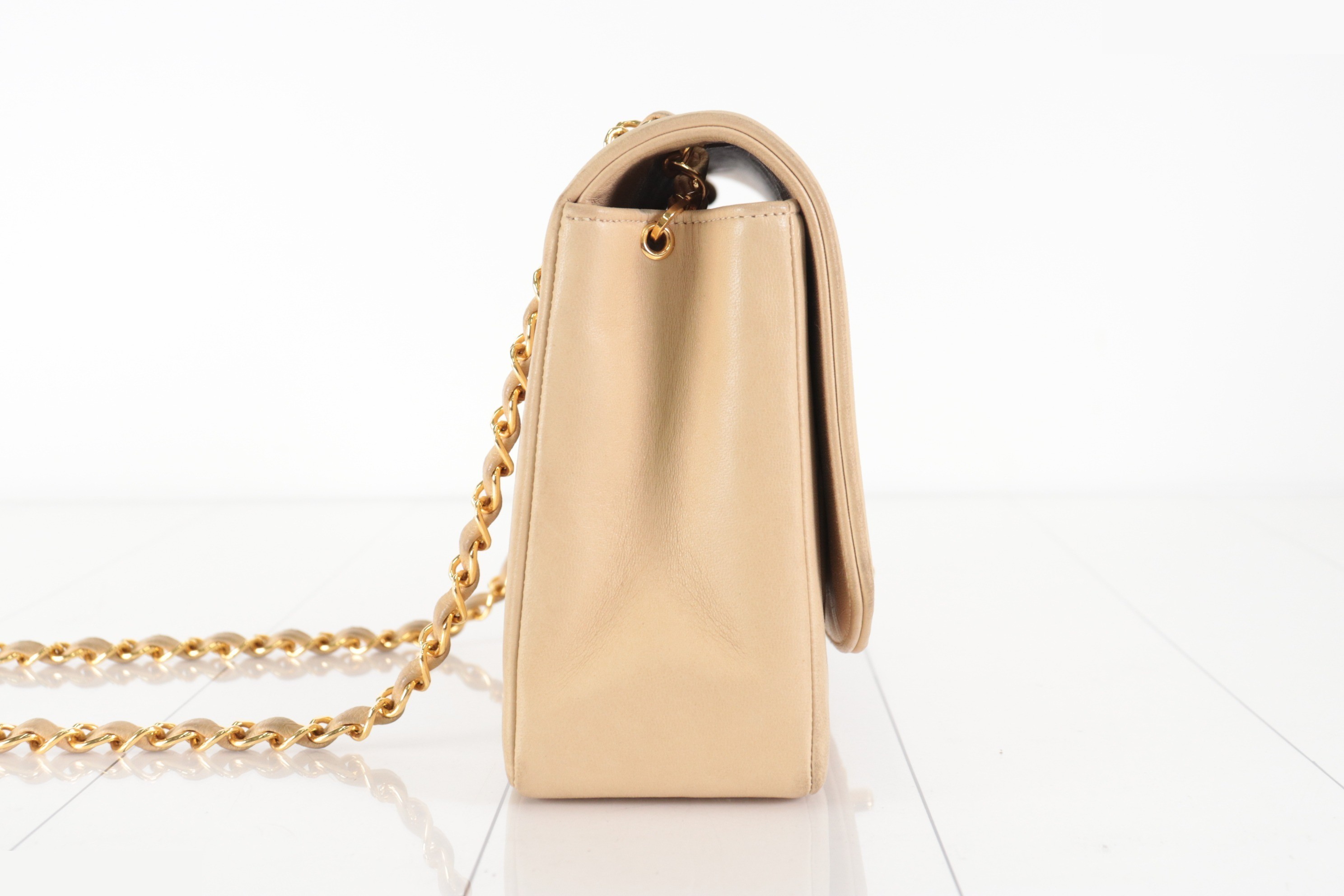 Diana 25 Lambskin Chain Shoulder Bag, Beige, Series 3 — view 3