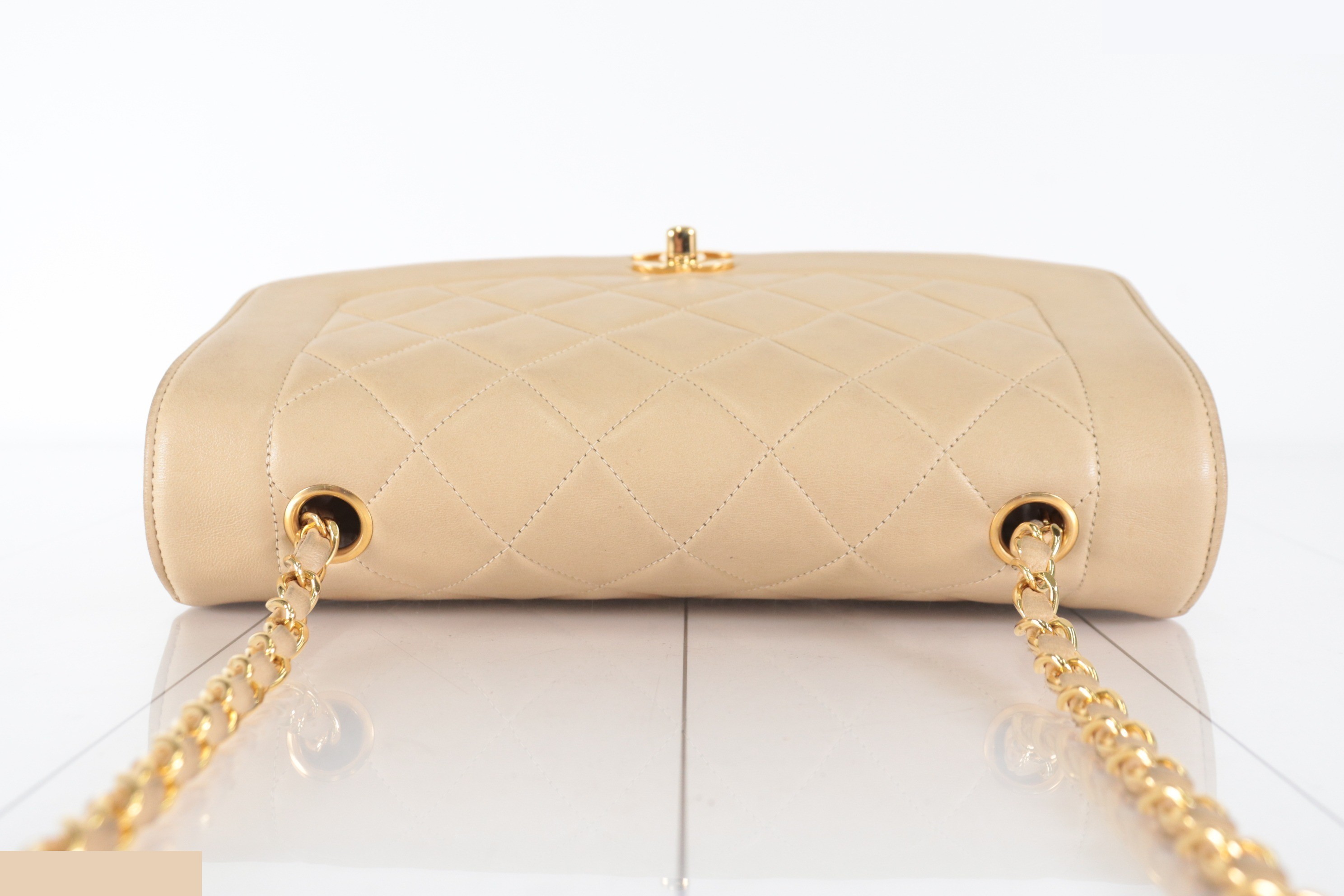 Diana 25 Lambskin Chain Shoulder Bag, Beige, Series 3 — view 5