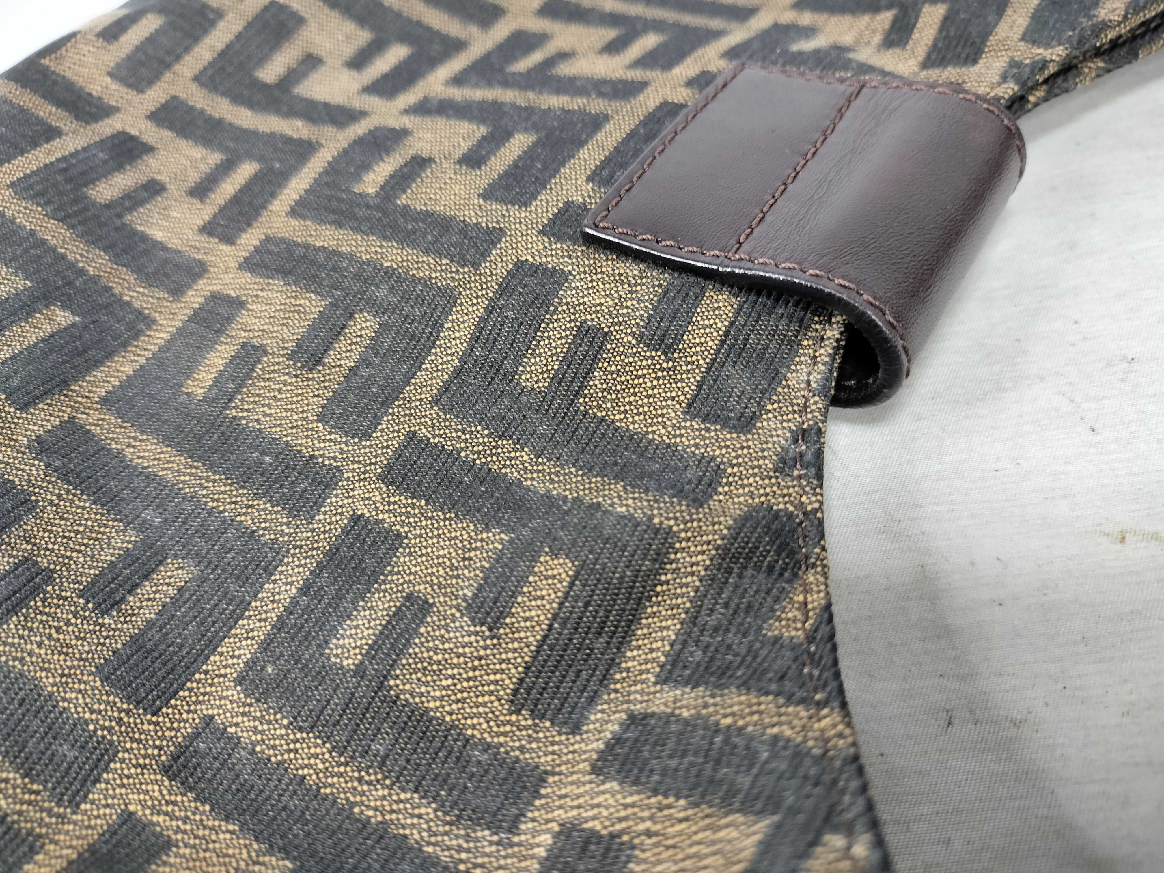 Zucca pattern Fendi Zucca one-shoulder bag Mamma Bucket brown shoulder bag — view 14