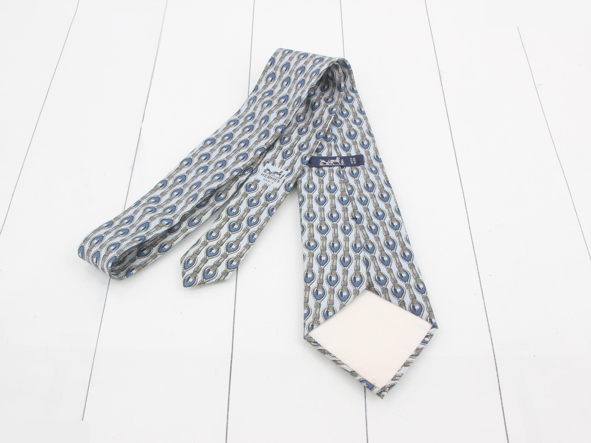 Light blue necktie — view 2