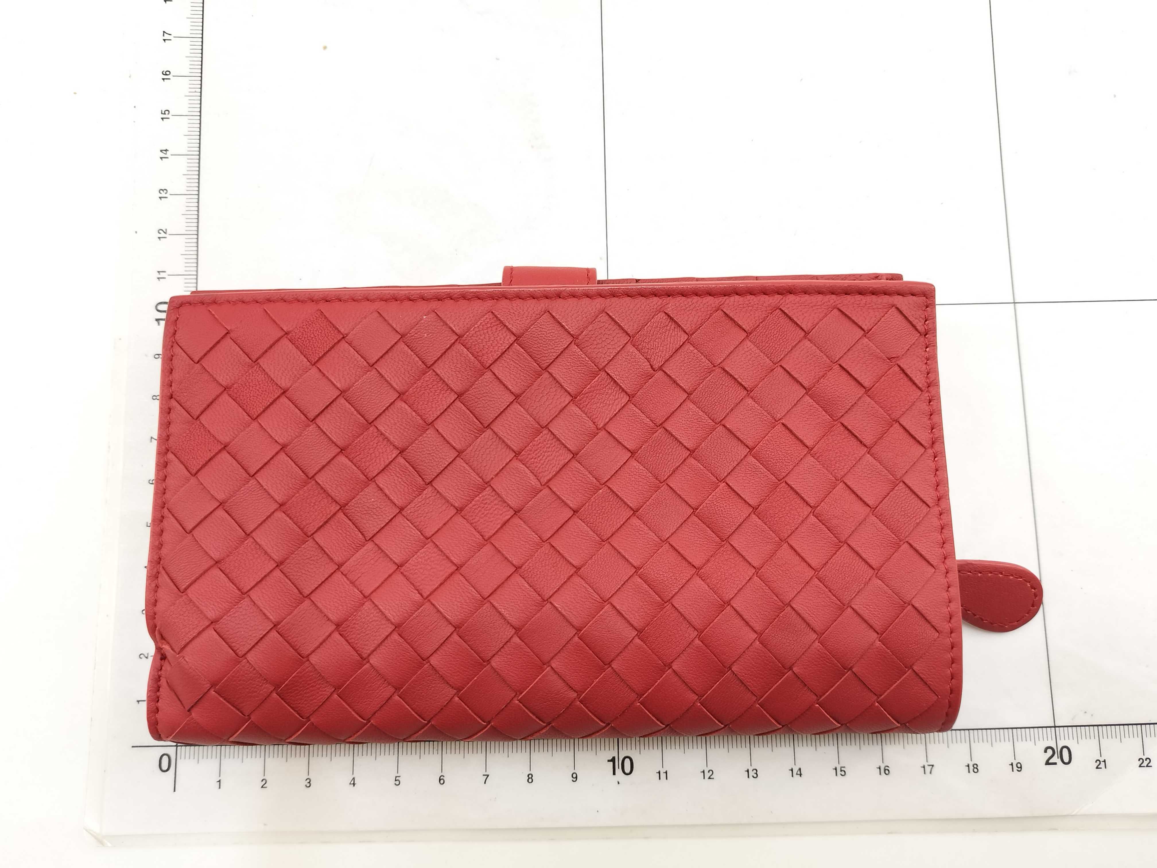 Intrecciato Bi-fold Long Wallet Leather Wallet — view 2