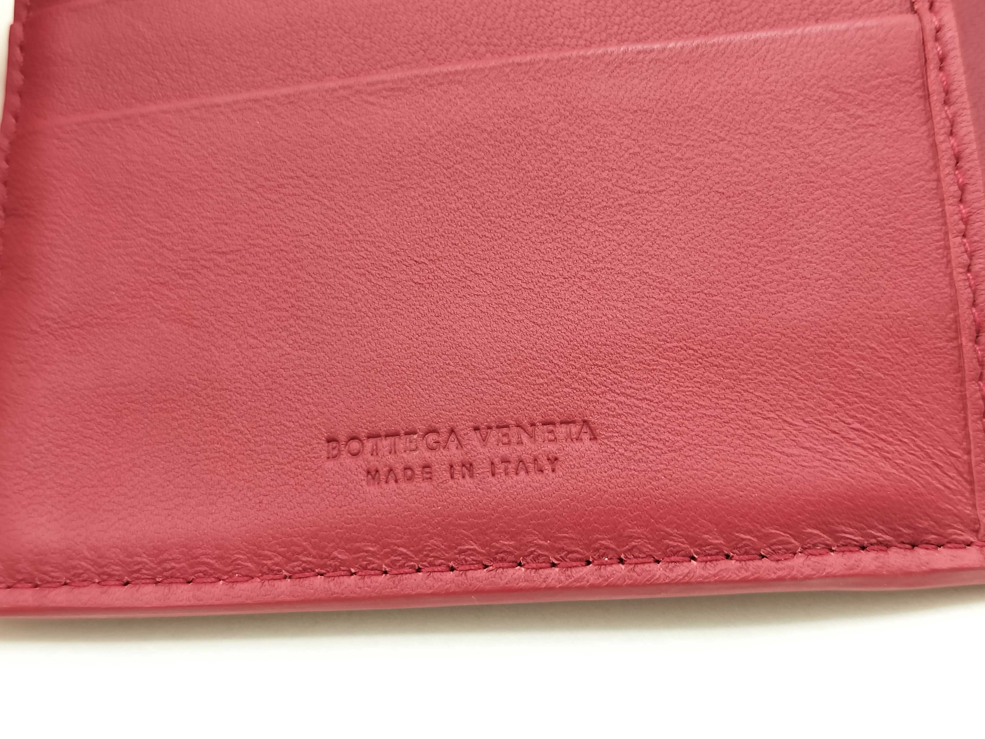 Intrecciato Bi-fold Long Wallet Leather Wallet — view 11