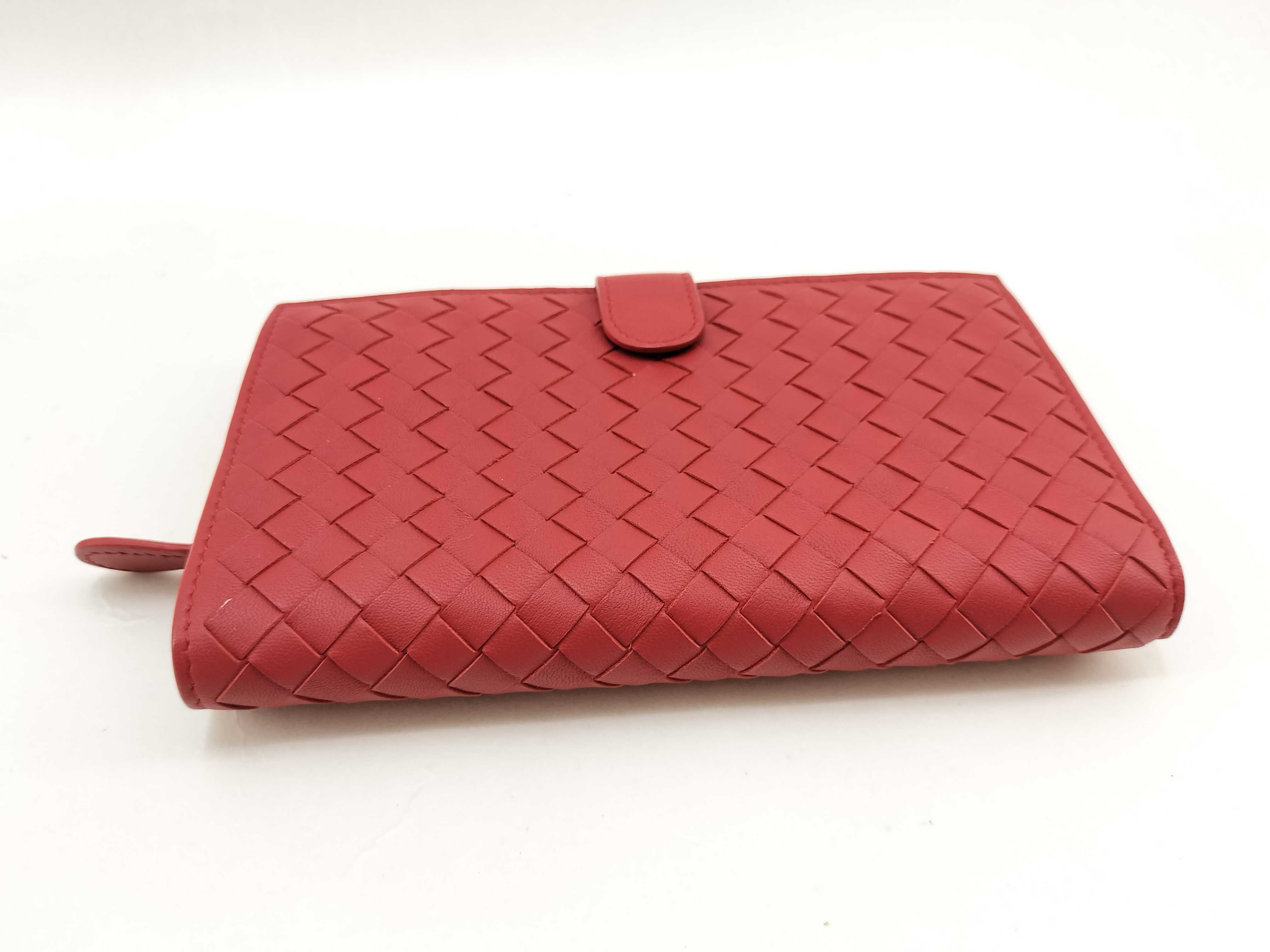 Intrecciato Bi-fold Long Wallet Leather Wallet — view 5