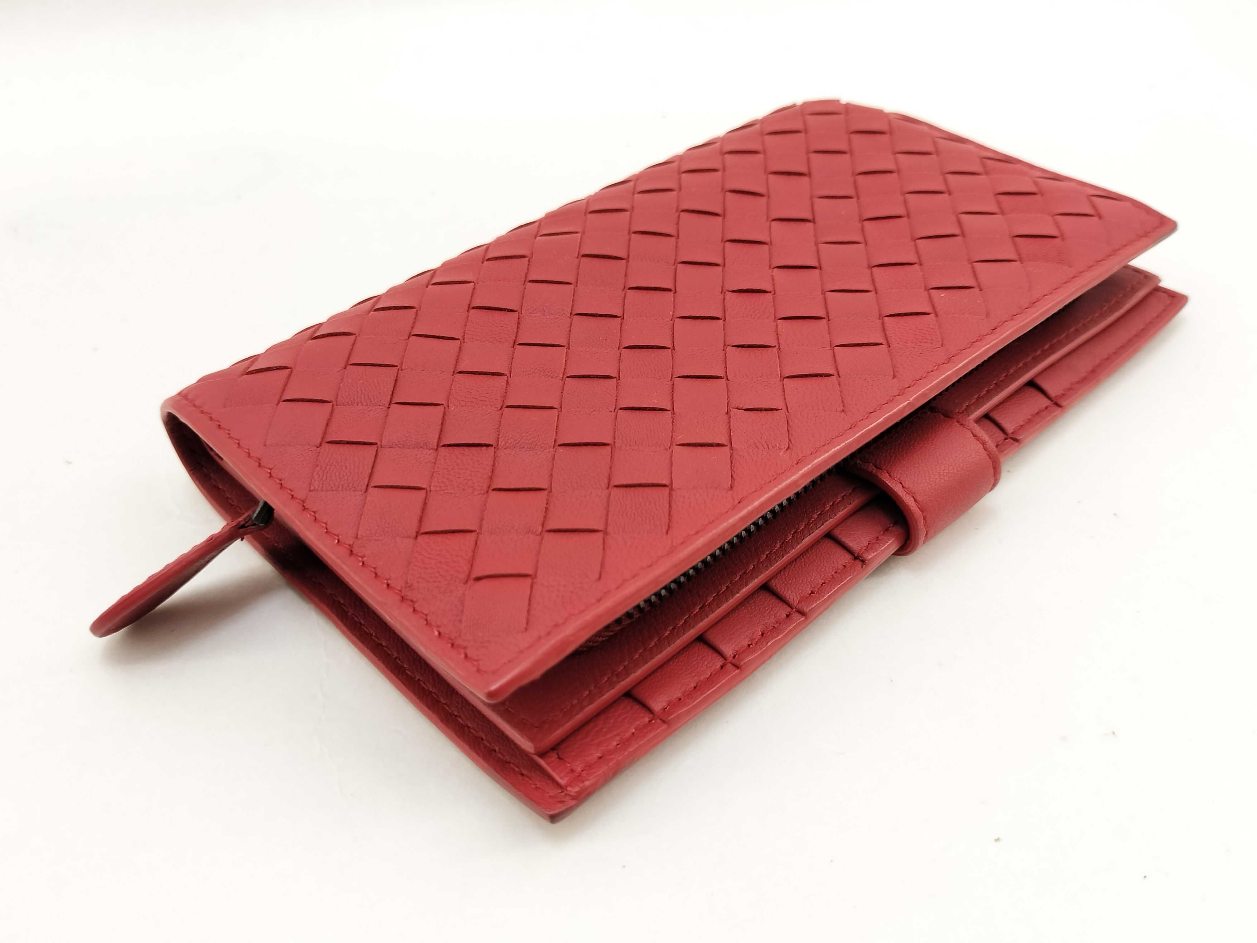 Intrecciato Bi-fold Long Wallet Leather Wallet — view 7