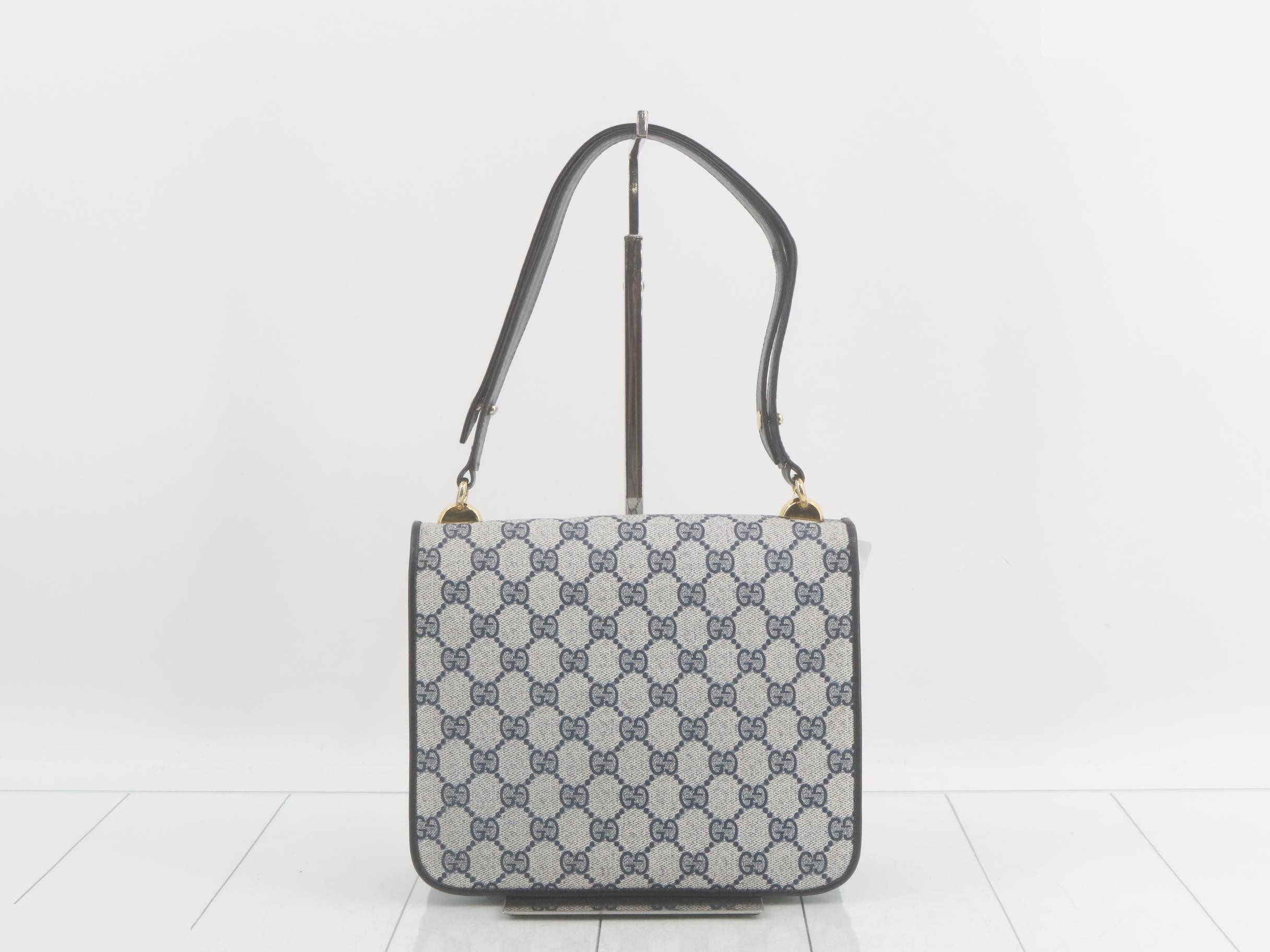 GG Supreme Shoulder Bag — view 2