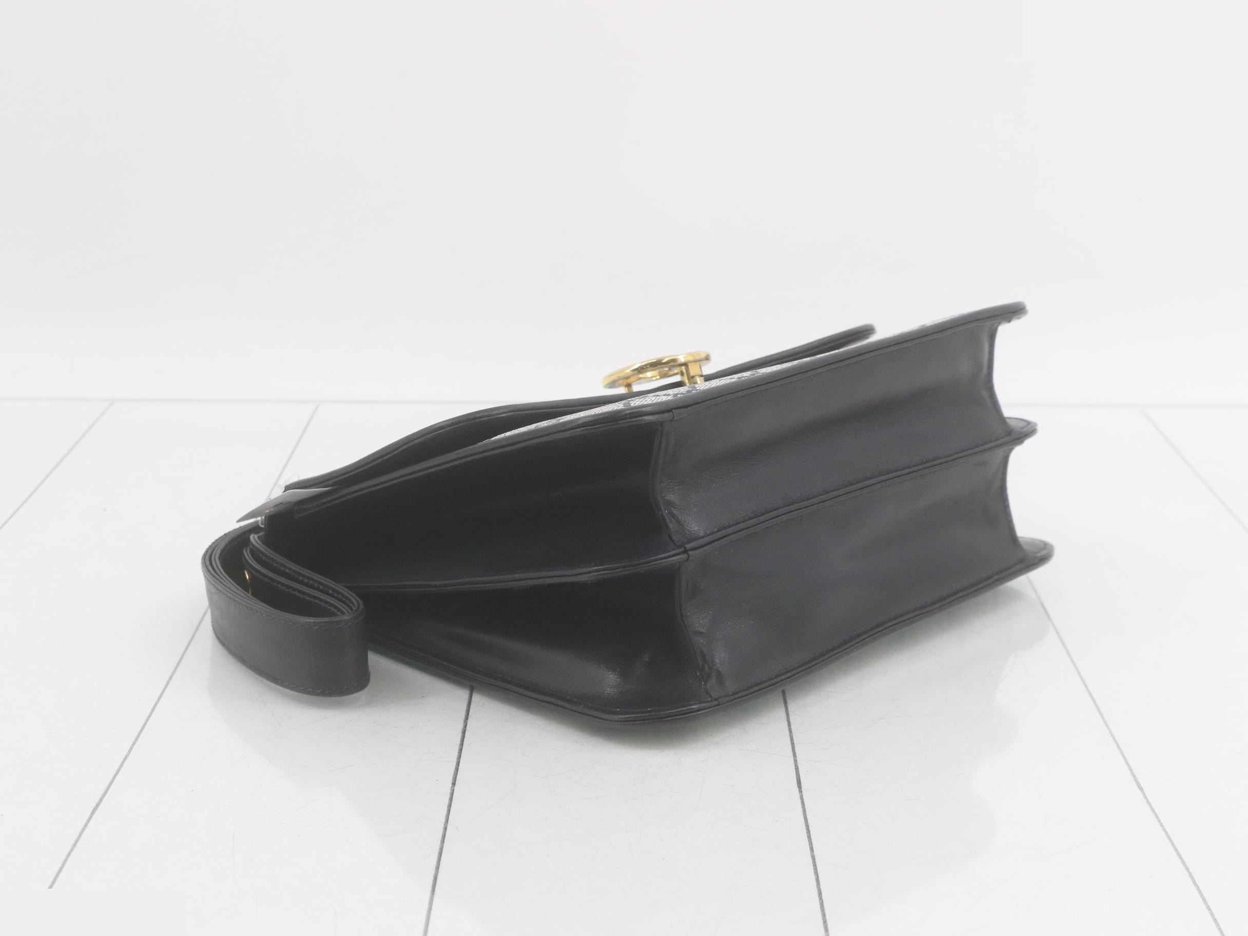 GG Supreme Shoulder Bag — view 5