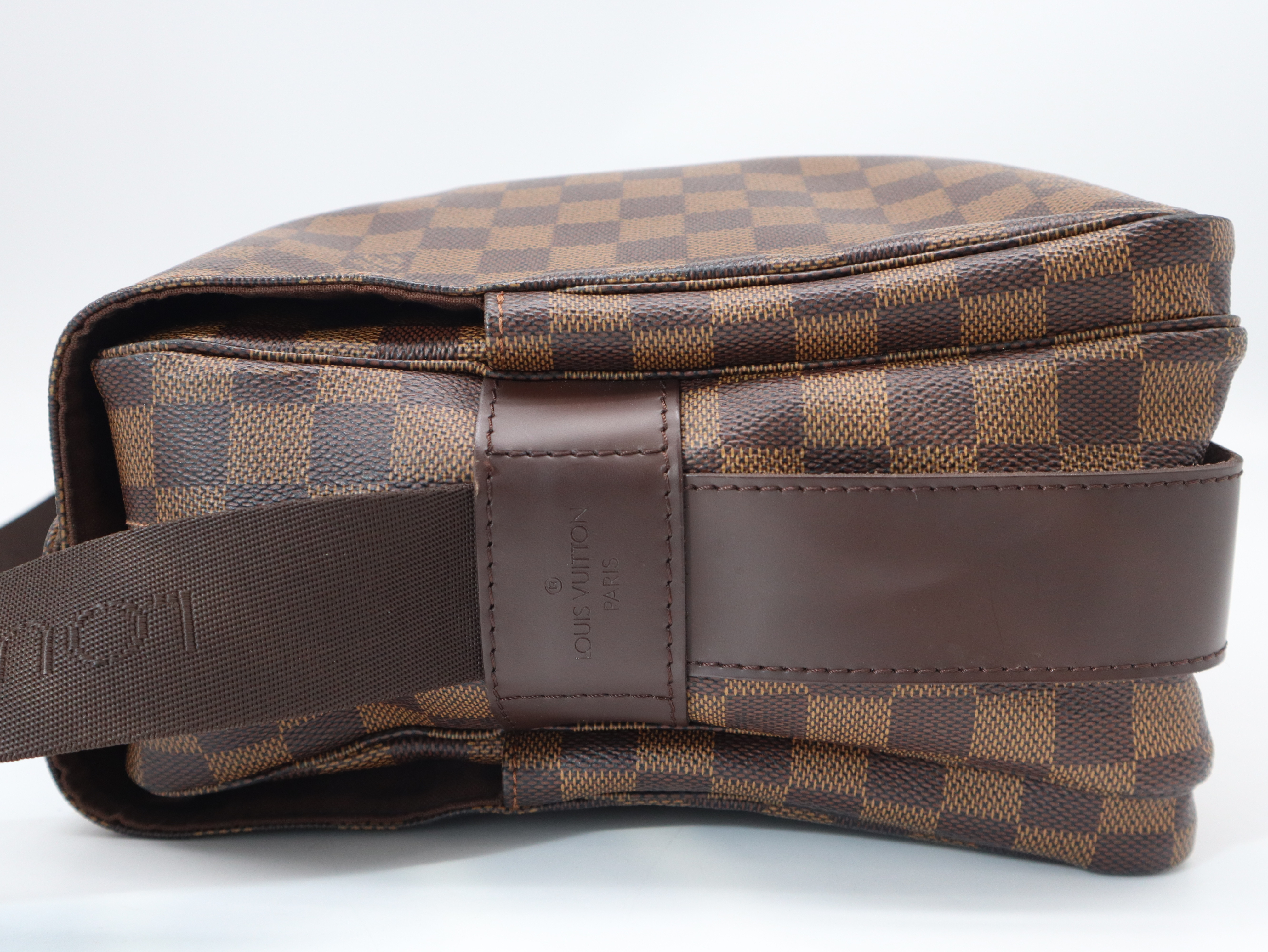 N45255 Damier Naviglio Shoulder Bag — view 3