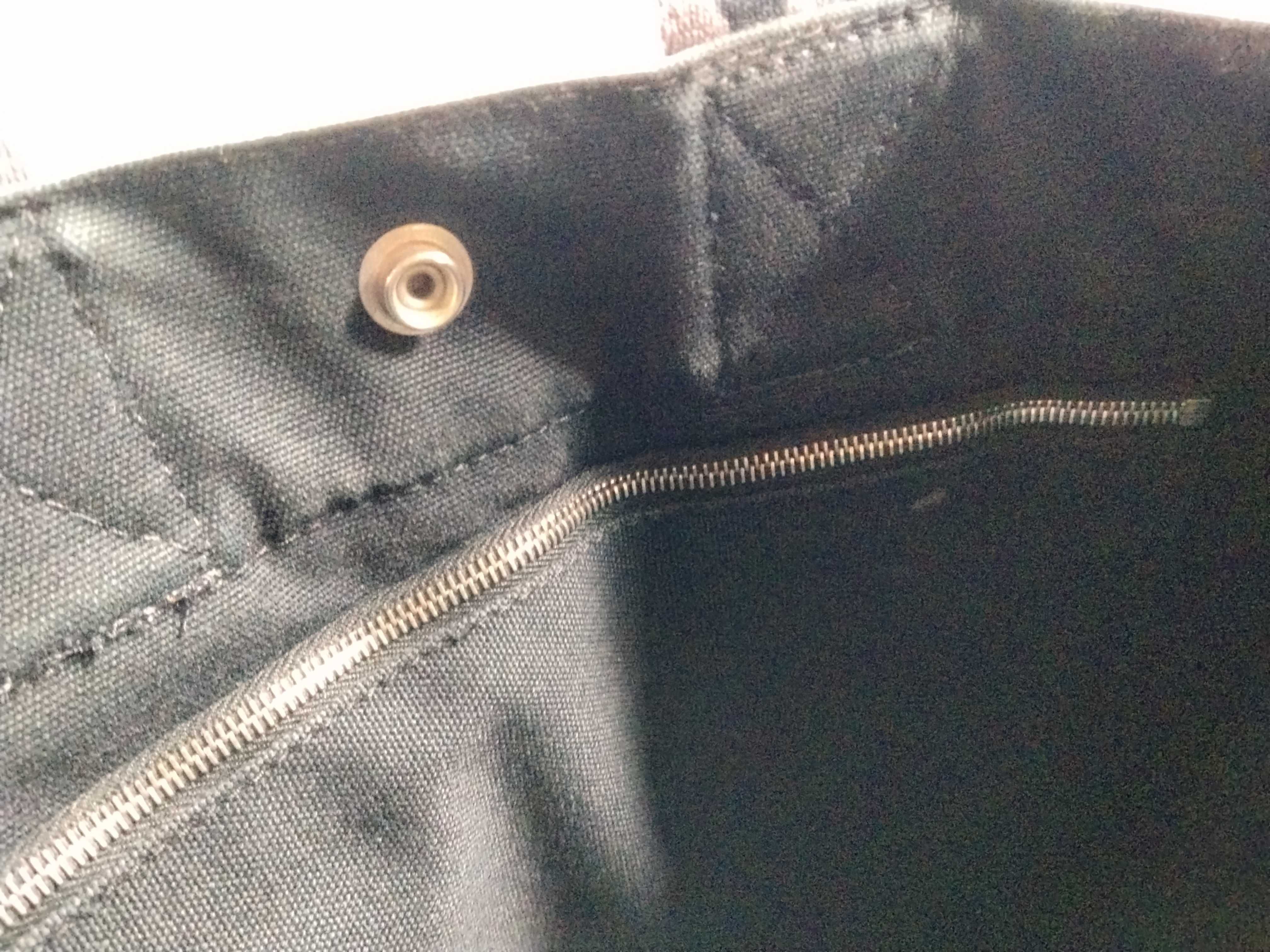 Fourre-Tout PM Tote Bag — view 12