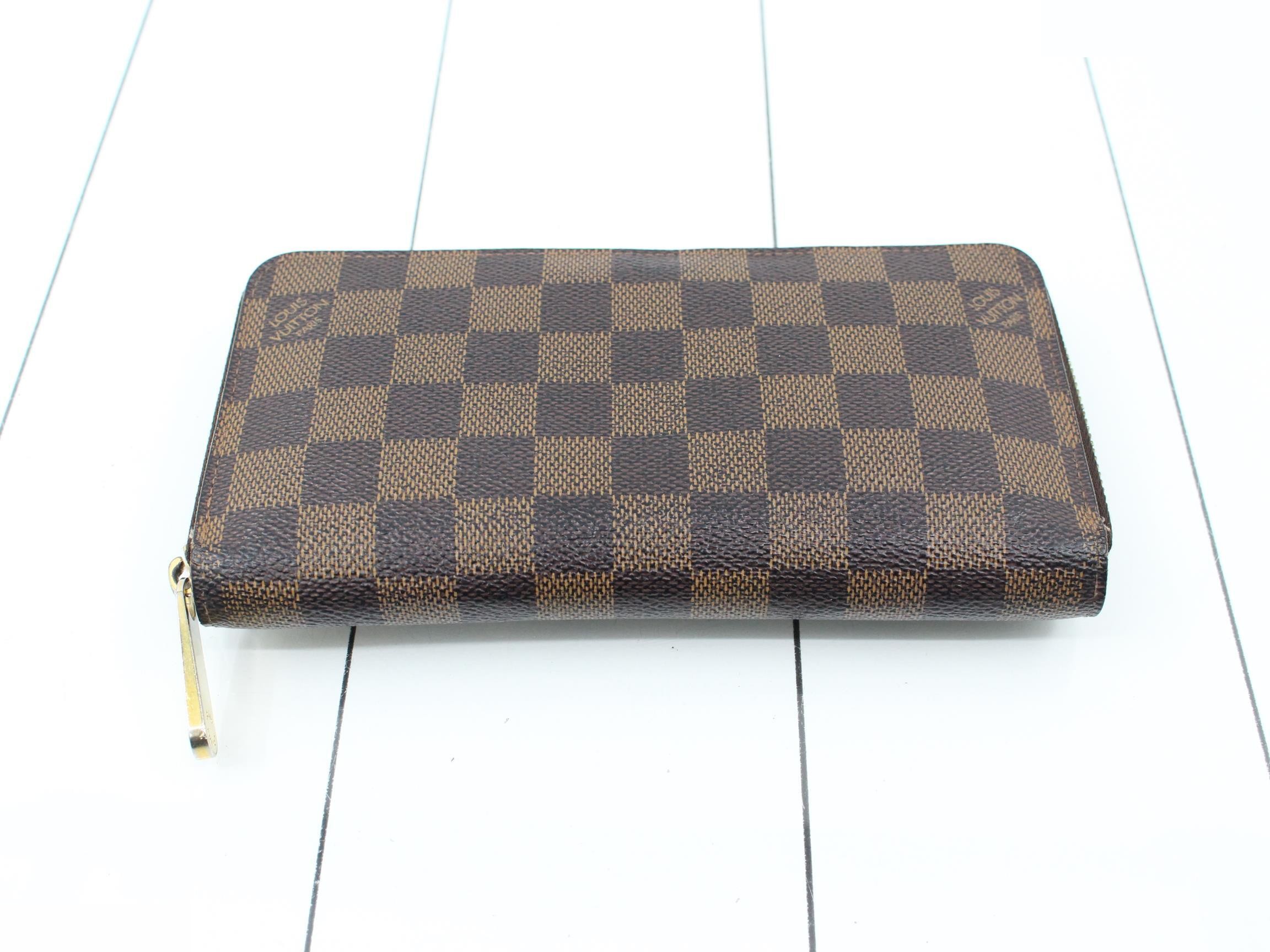 Two items bundled together: N41661 and N61674 Zippy Wallet Viennois — view 2