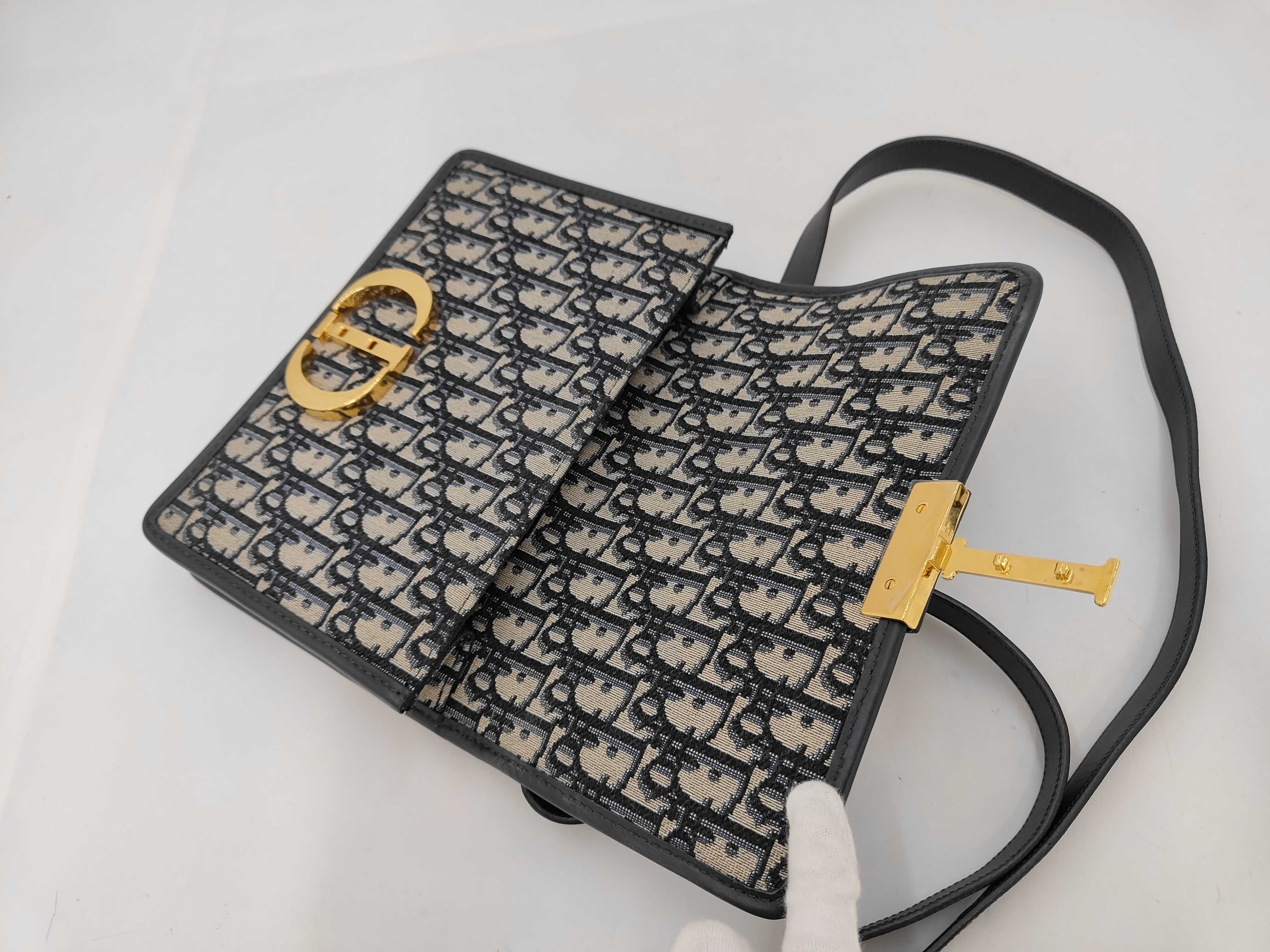 Shoulder Trotter Shoulder Bag — view 8