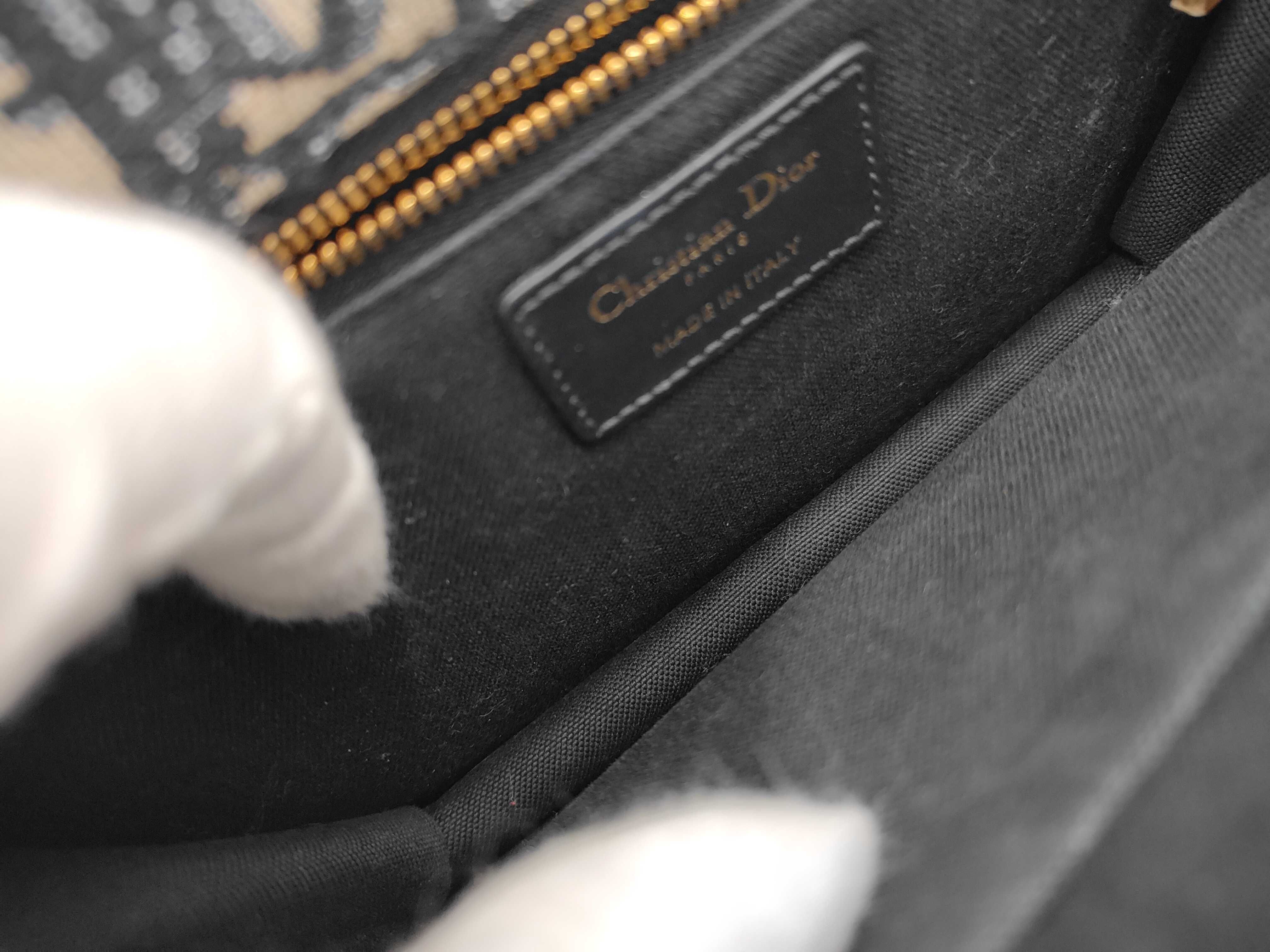 Shoulder Trotter Shoulder Bag — view 9