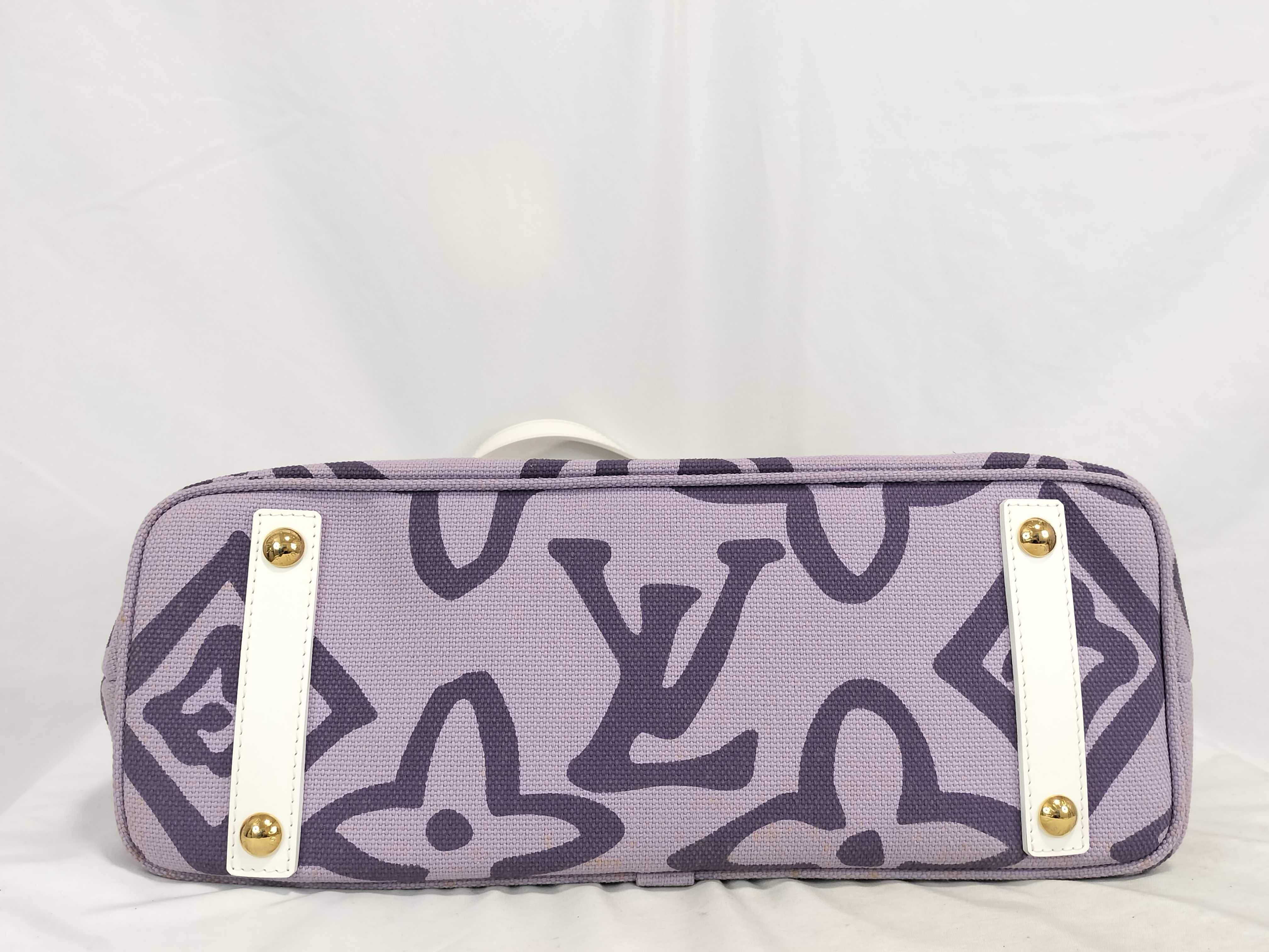 Taïcienne Tote Bag — view 7