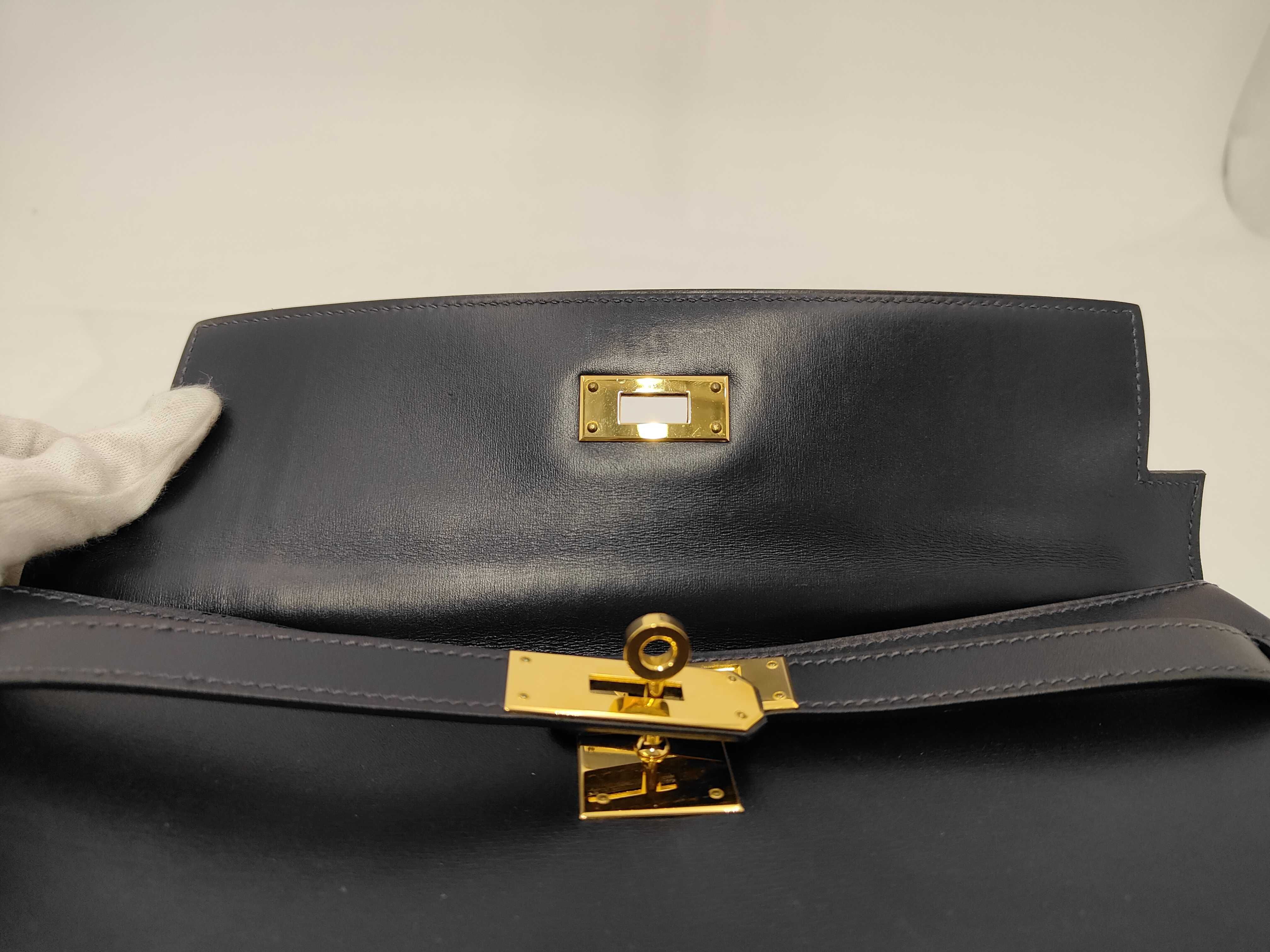 Tadelakt Kelly 32 Navy F stamp Bag 58 Handbag — view 8