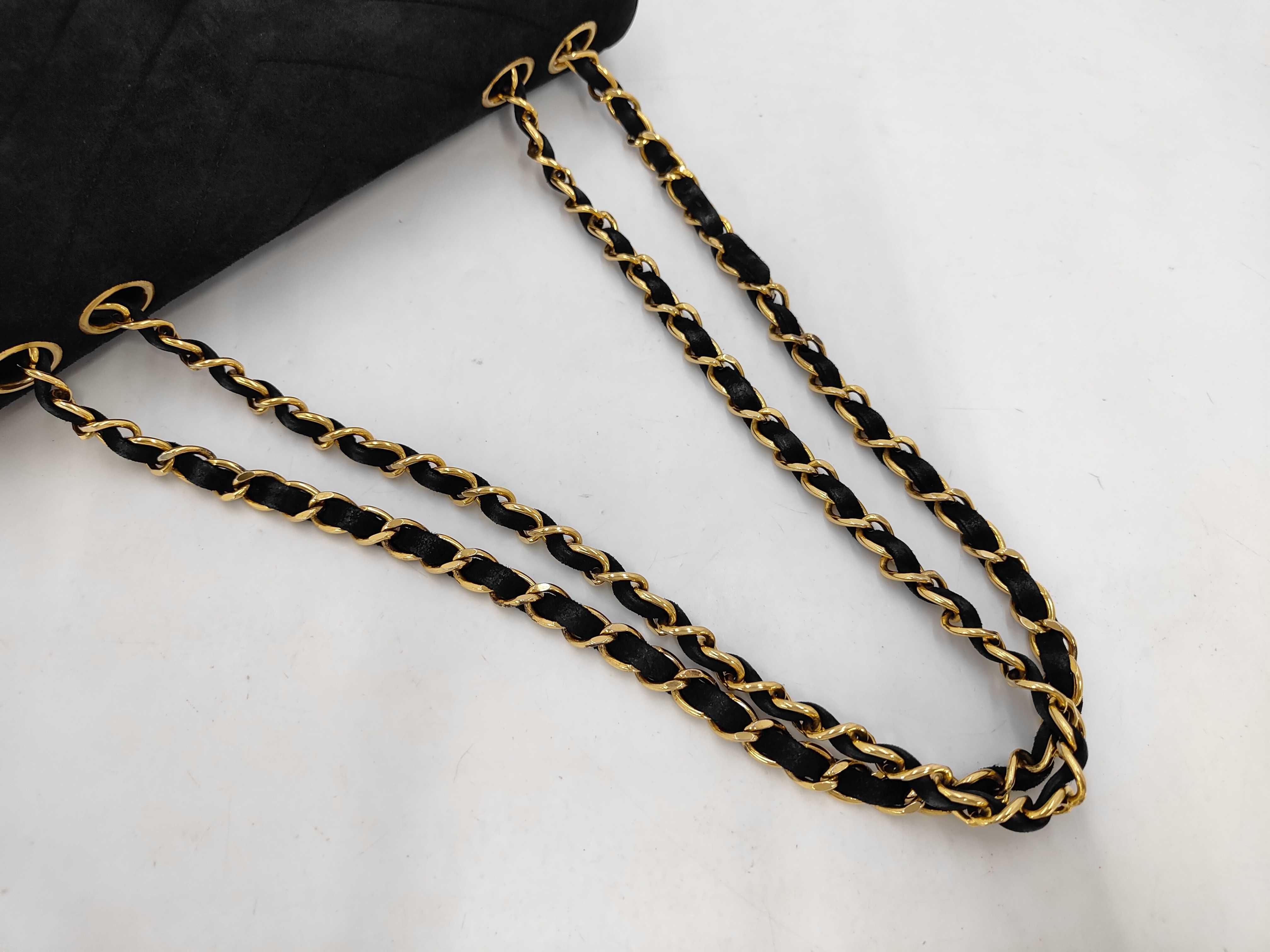 V-stitch shoulder bag — view 5