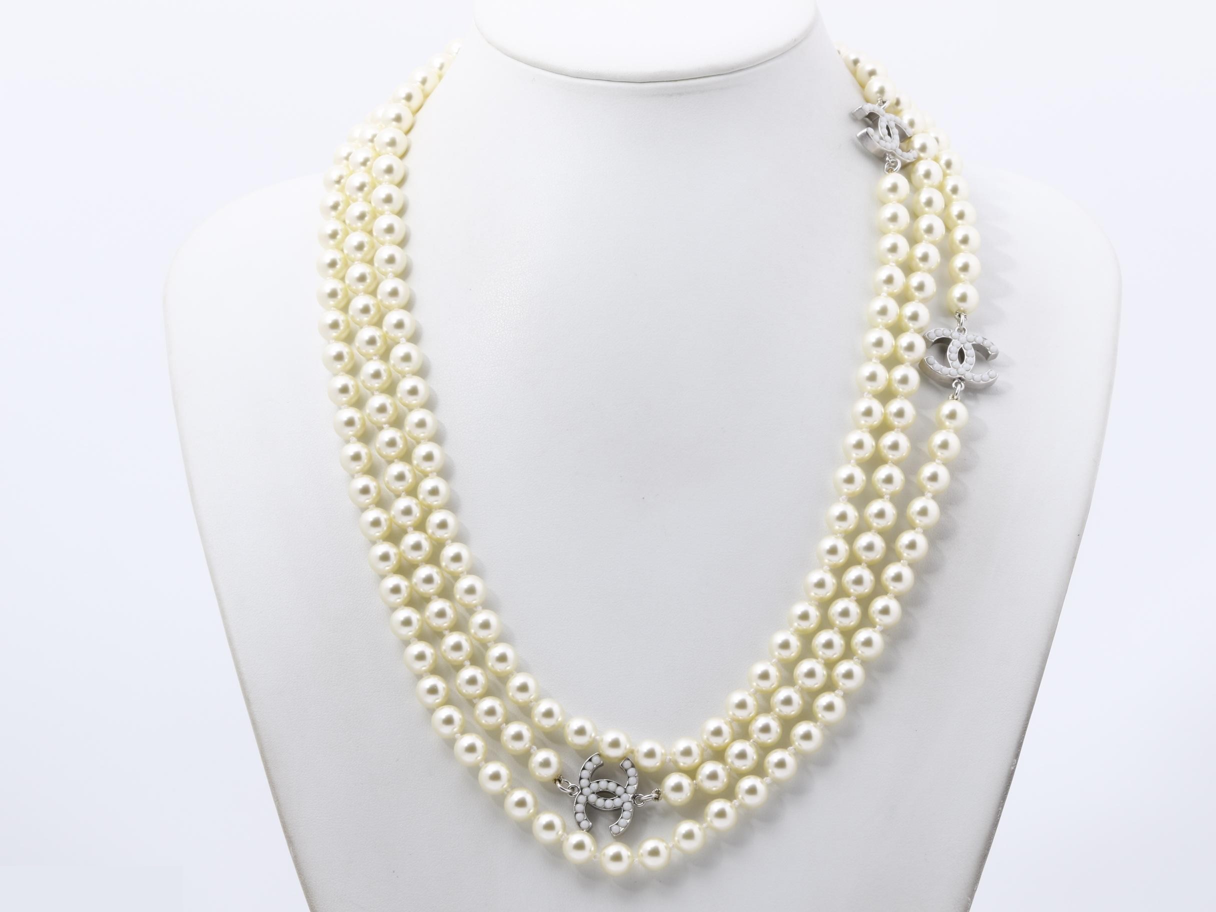 Necklace with Coco Mark design, 4 strands, neck circumference approximately 180cm — view 3