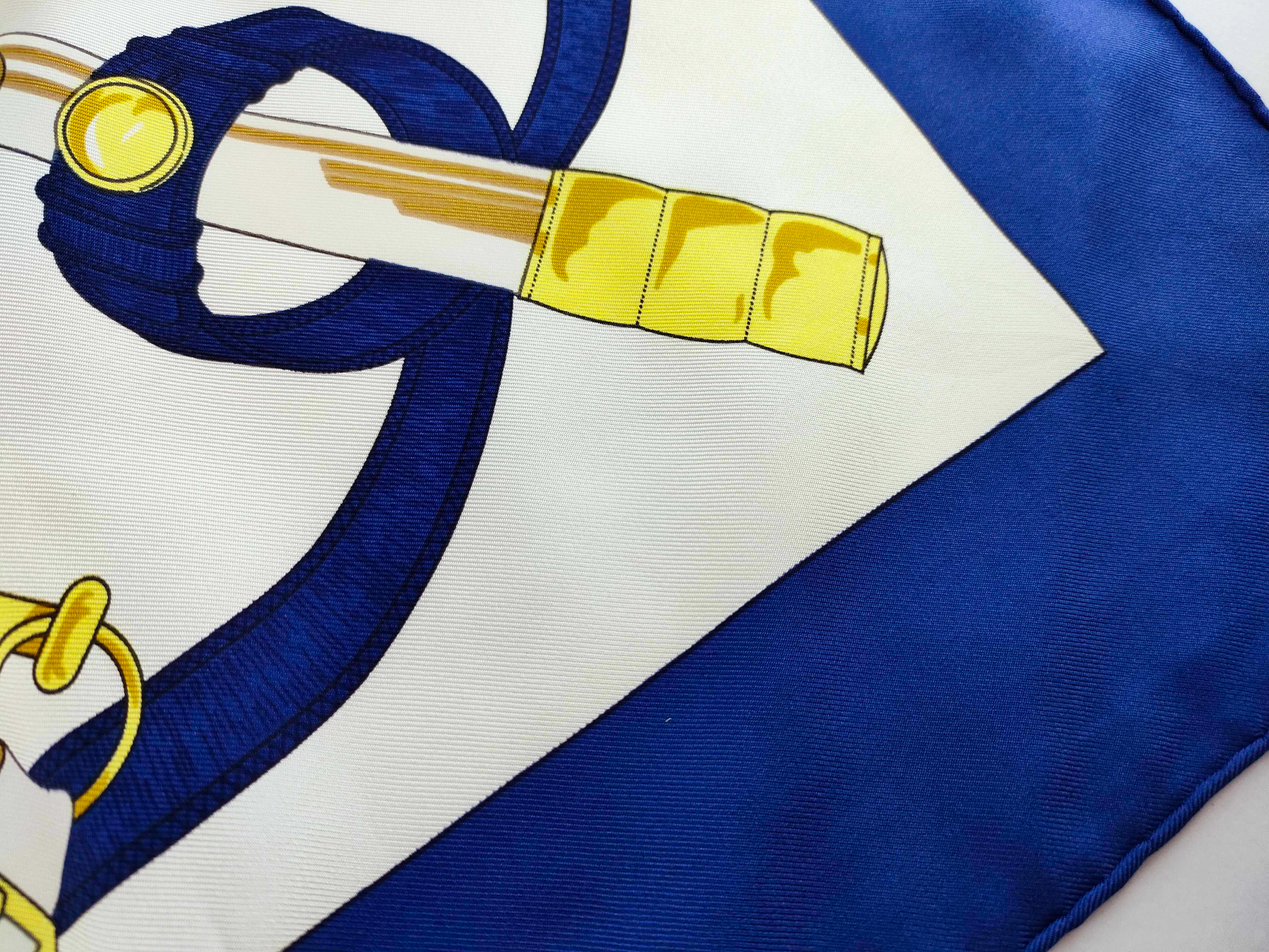 Carre 90 Eperon d'Or (Golden Spur) and other accessories — view 6