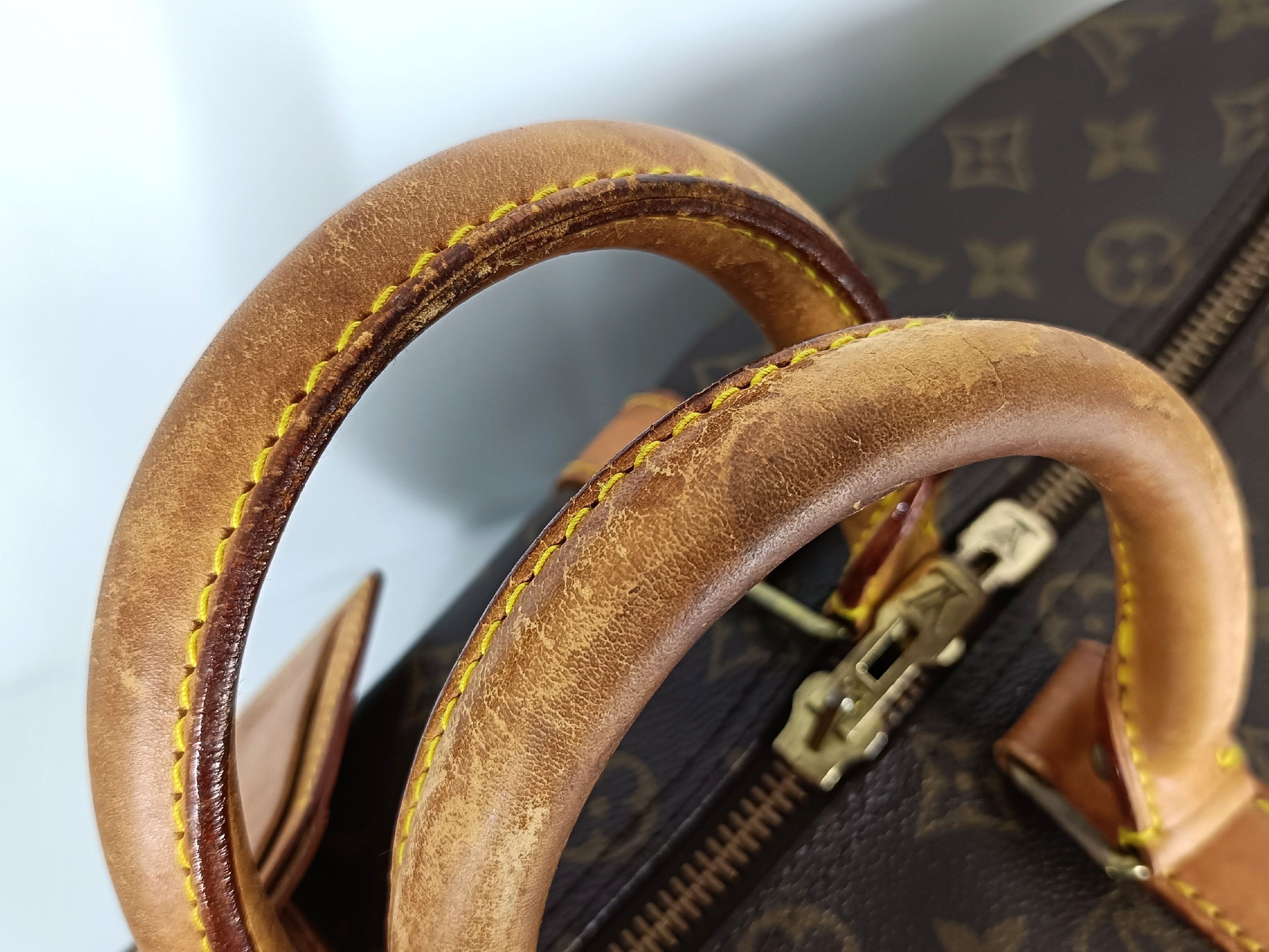 Monogram LV Keepall Bandoulière Boston Bag — view 3