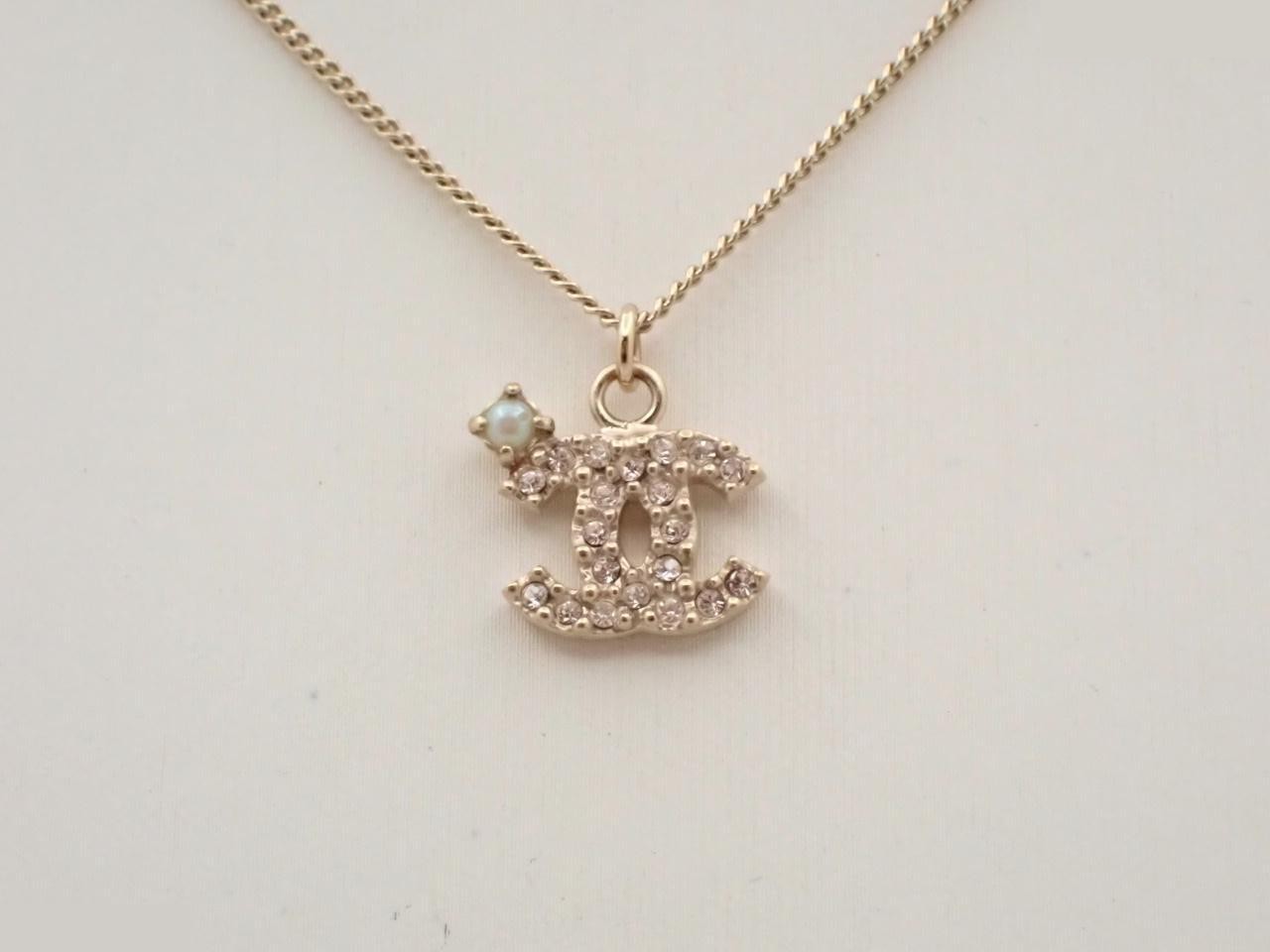 Necklace 09A Coco Mark Rhinestone Pearl Gold