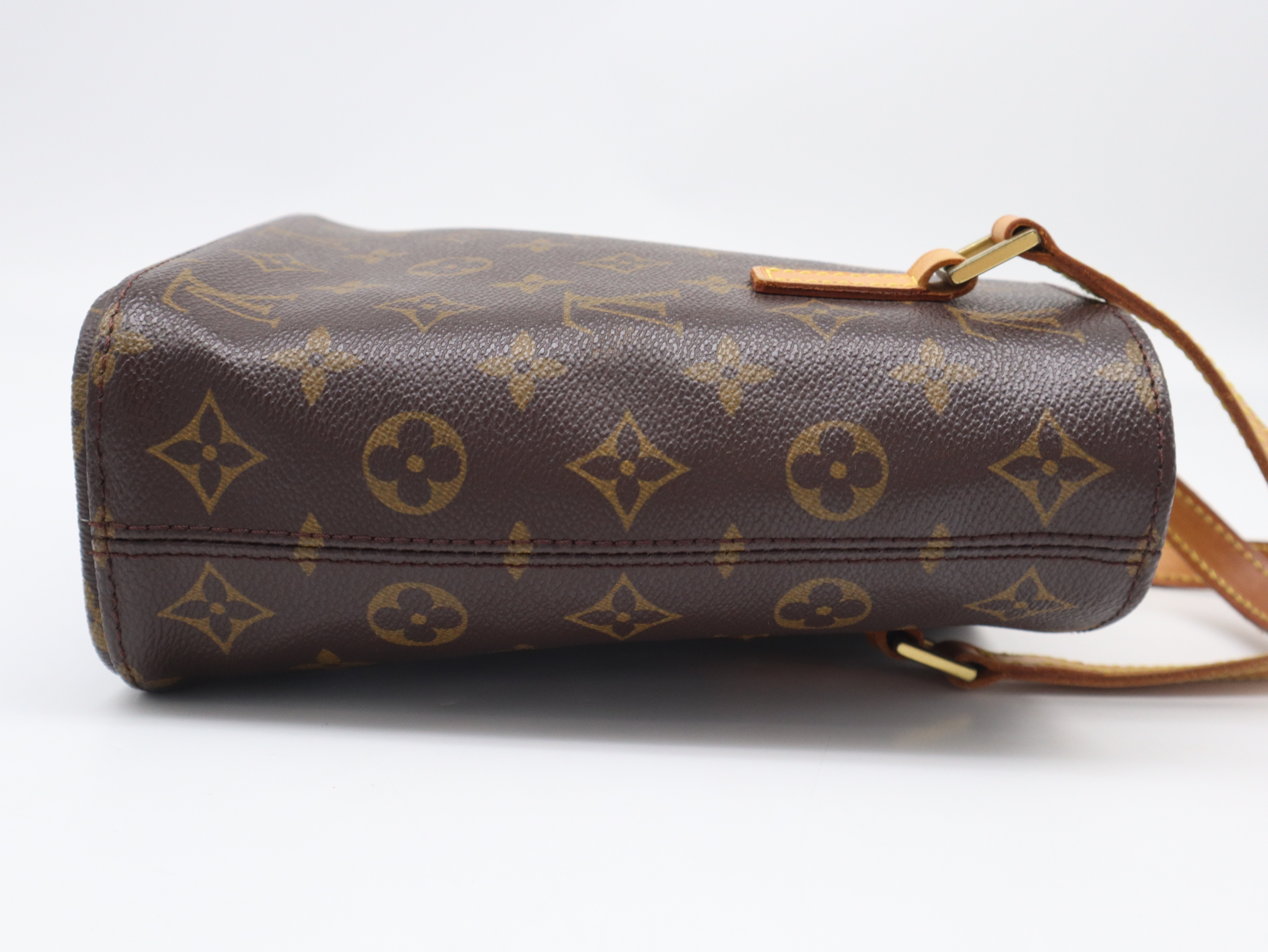 M51172 Monogram Vavin PM Tote Bag — view 4