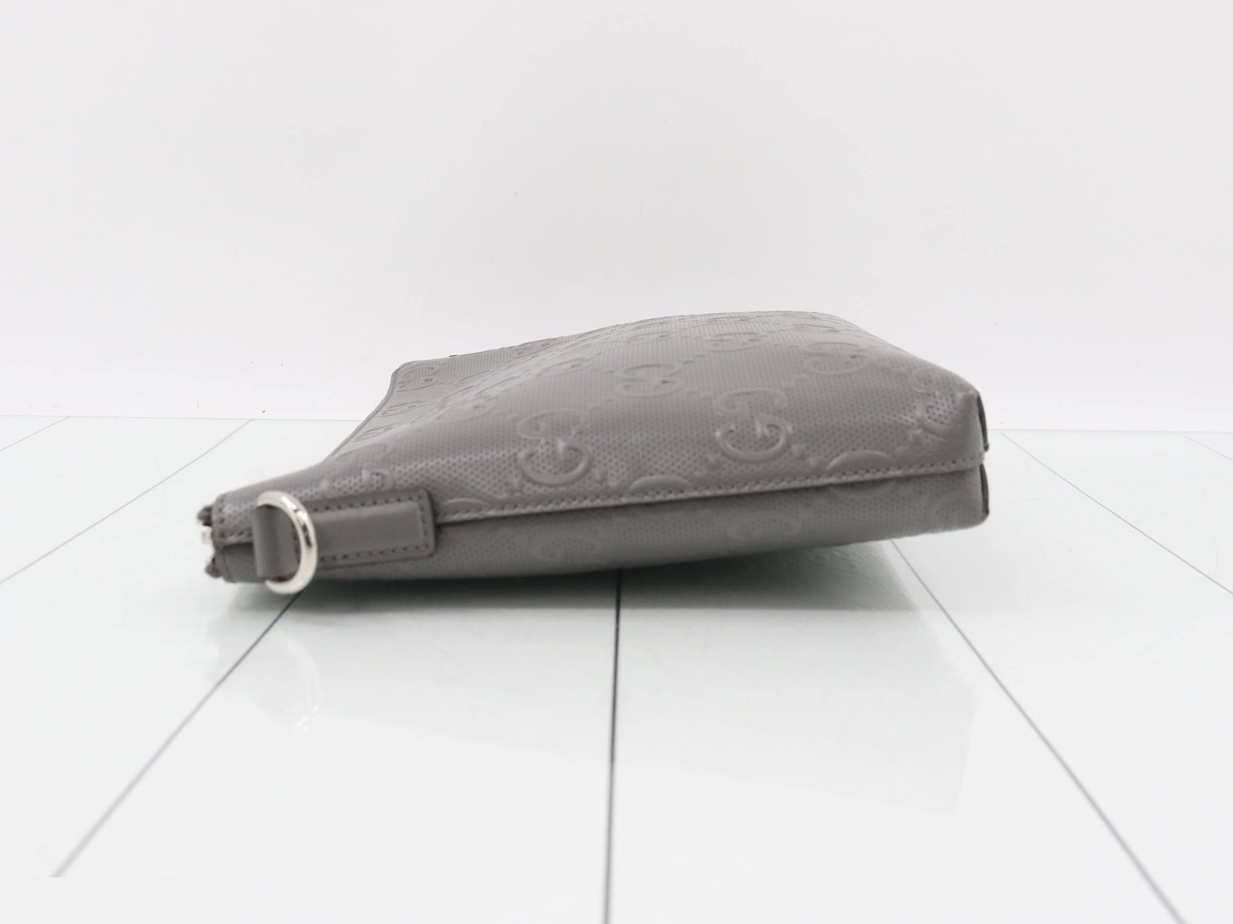 696009 GG Embossed Medium Messenger — view 4