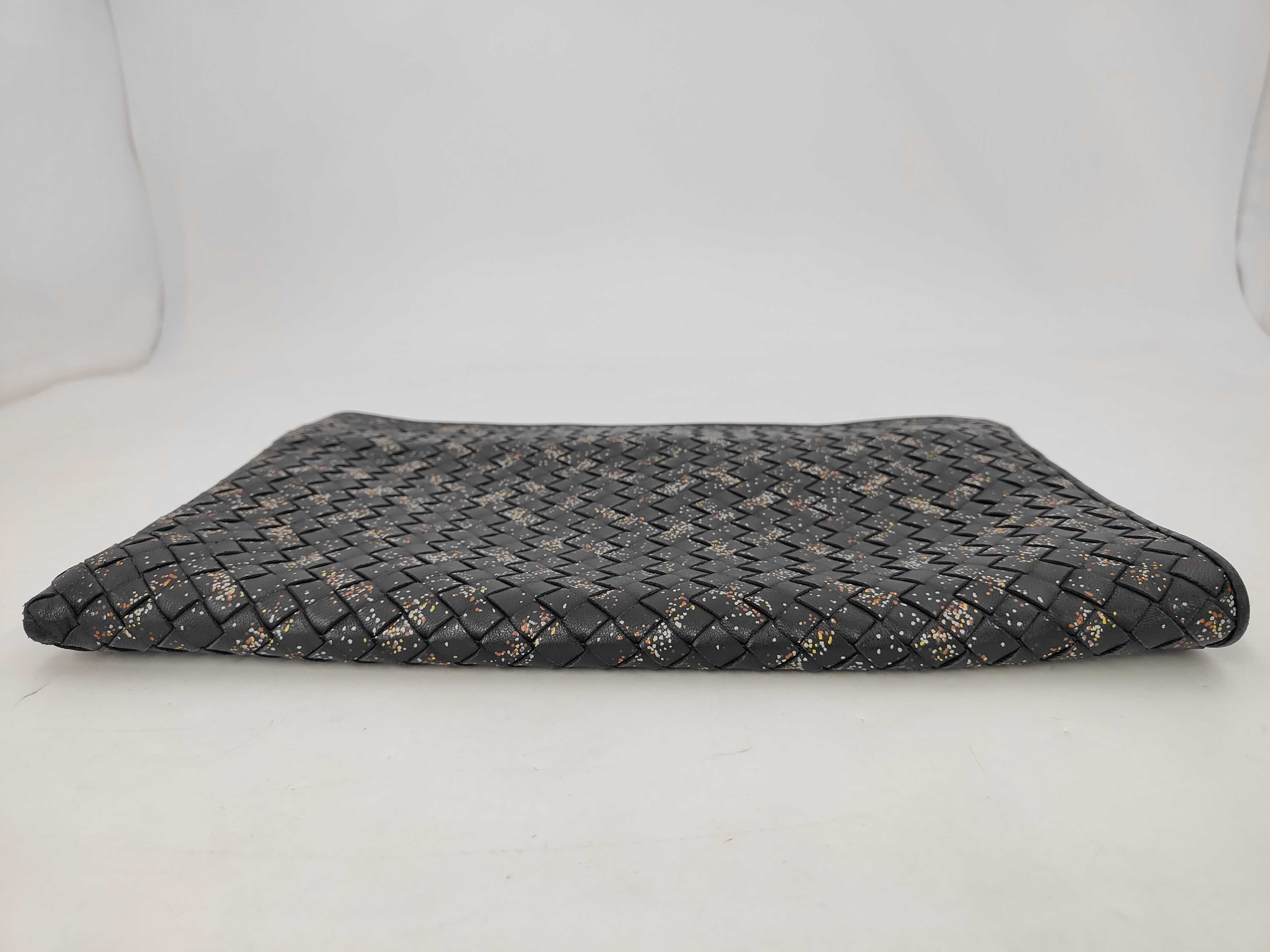 Intrecciato Clutch Bag (Second Bag) — view 4
