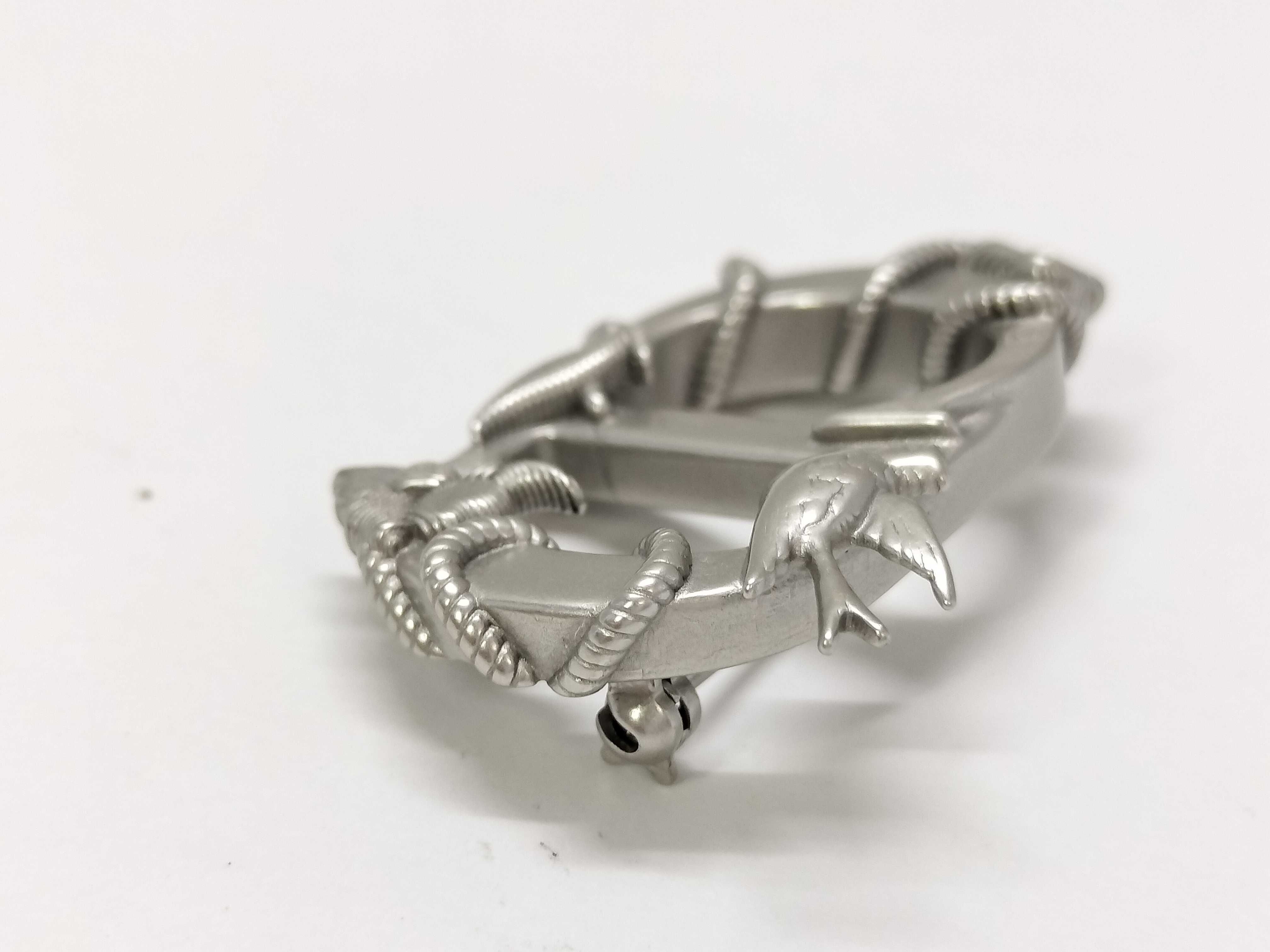 brooch — view 8