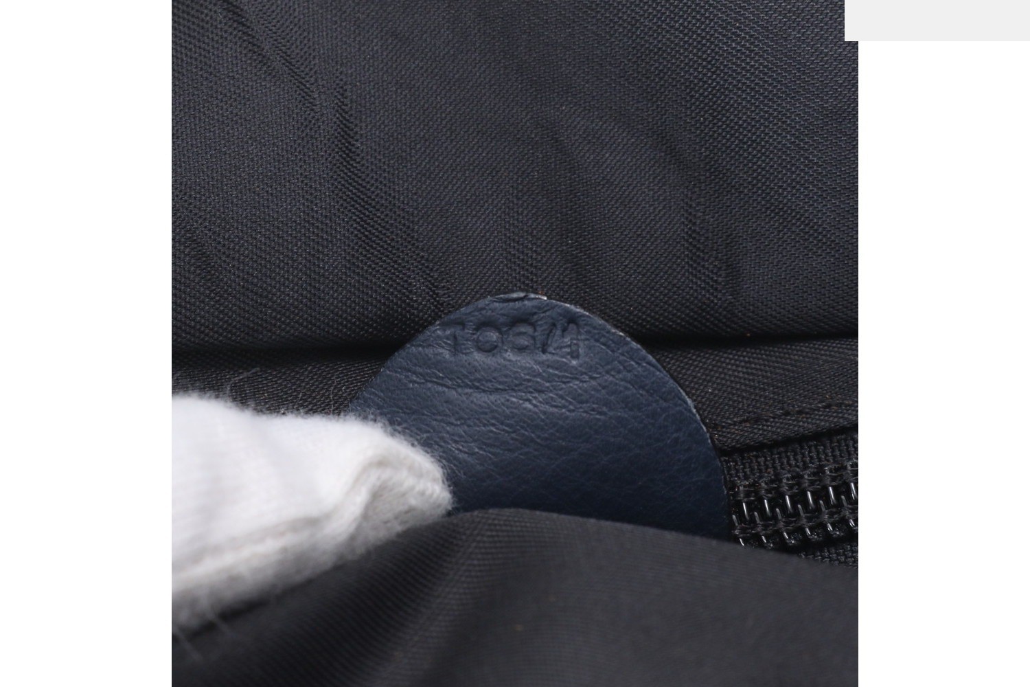 leather — view 7