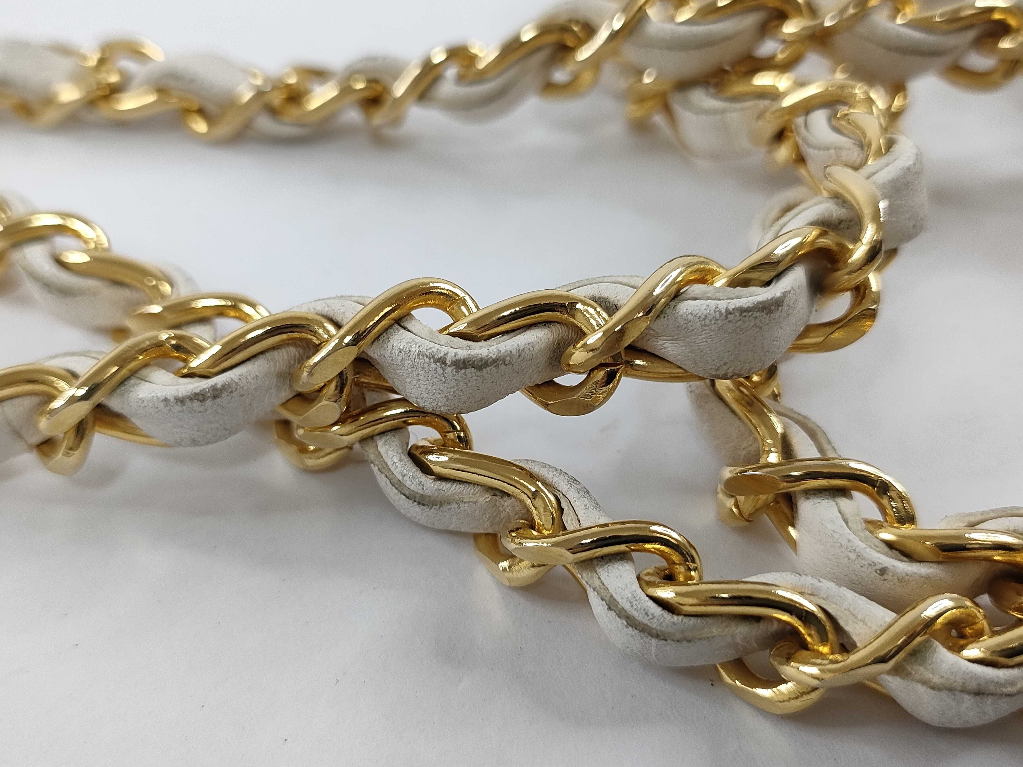Lambskin Vintage Matelassé 23 Envelope Chain Shoulder Bag — view 6