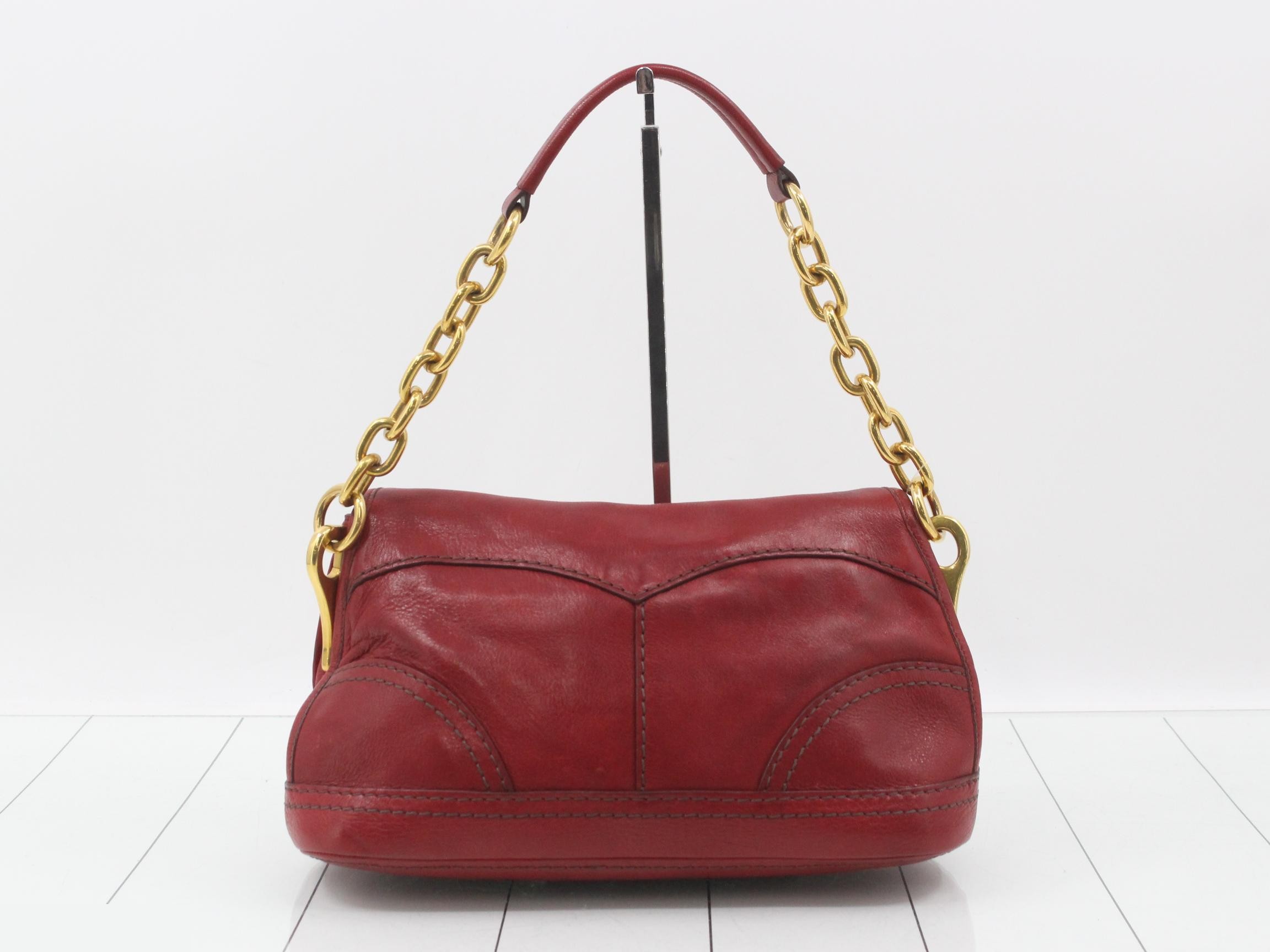 Chain lock shoulder bag — view 2
