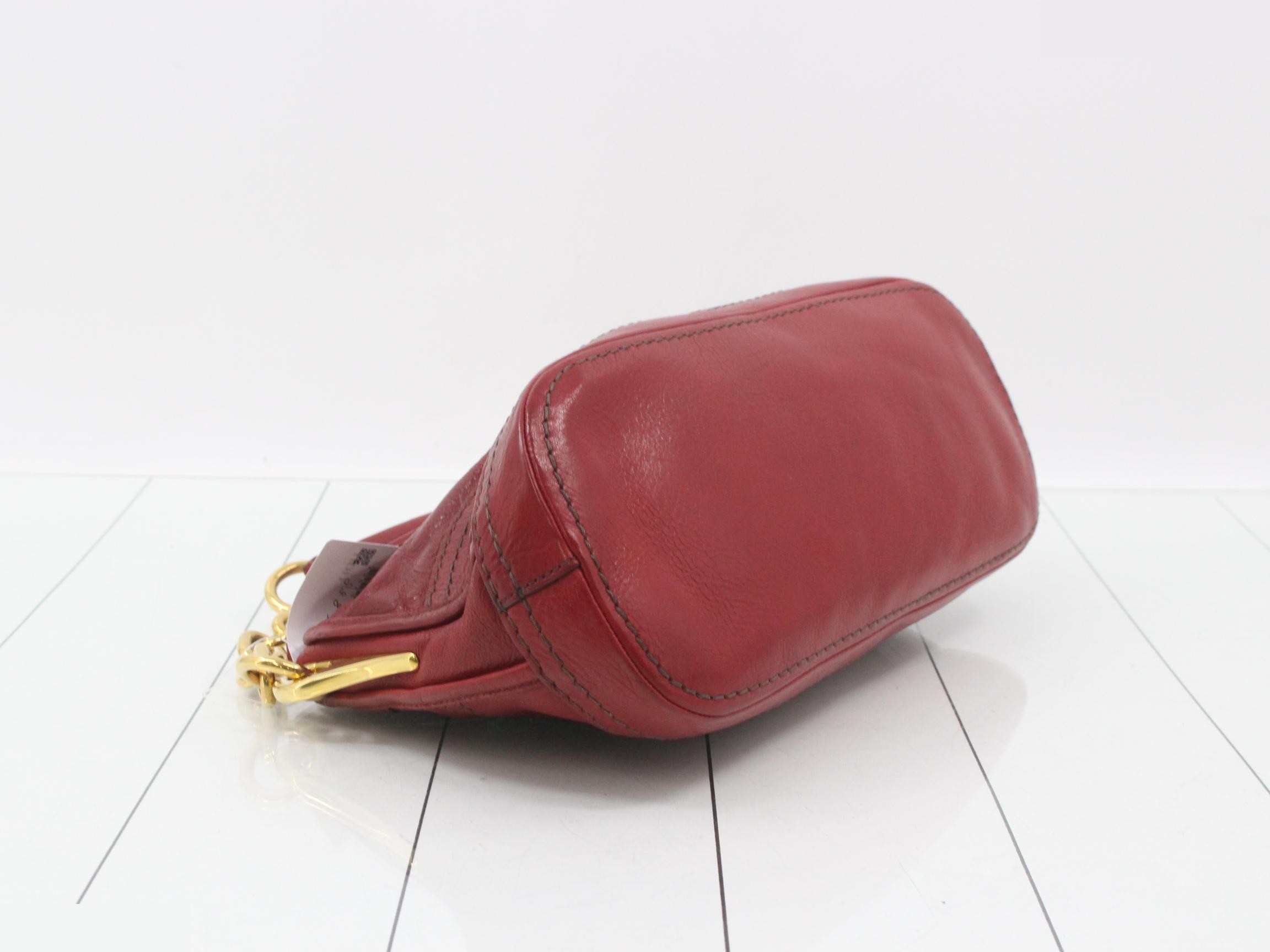 Chain lock shoulder bag — view 5