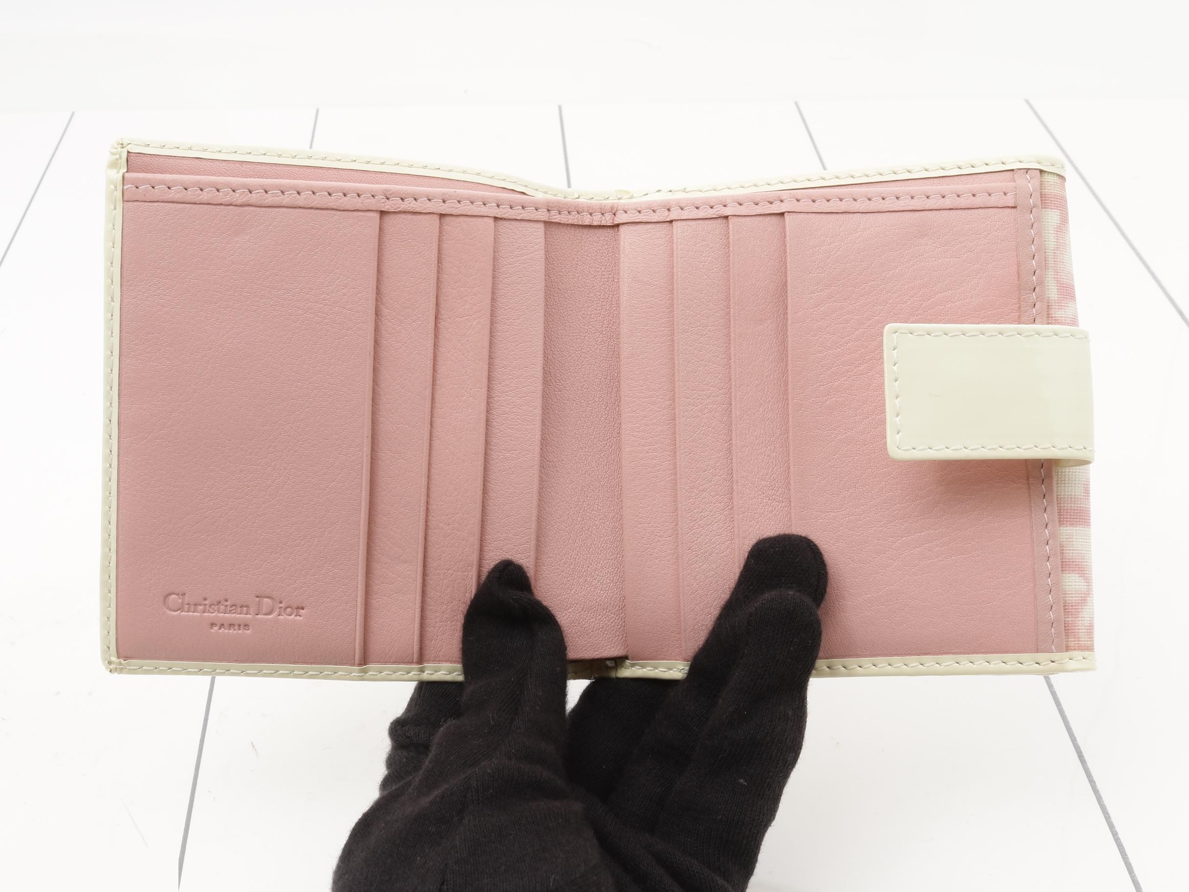Trotter No. 1 Bi-fold Wallet, White/Pink — view 4