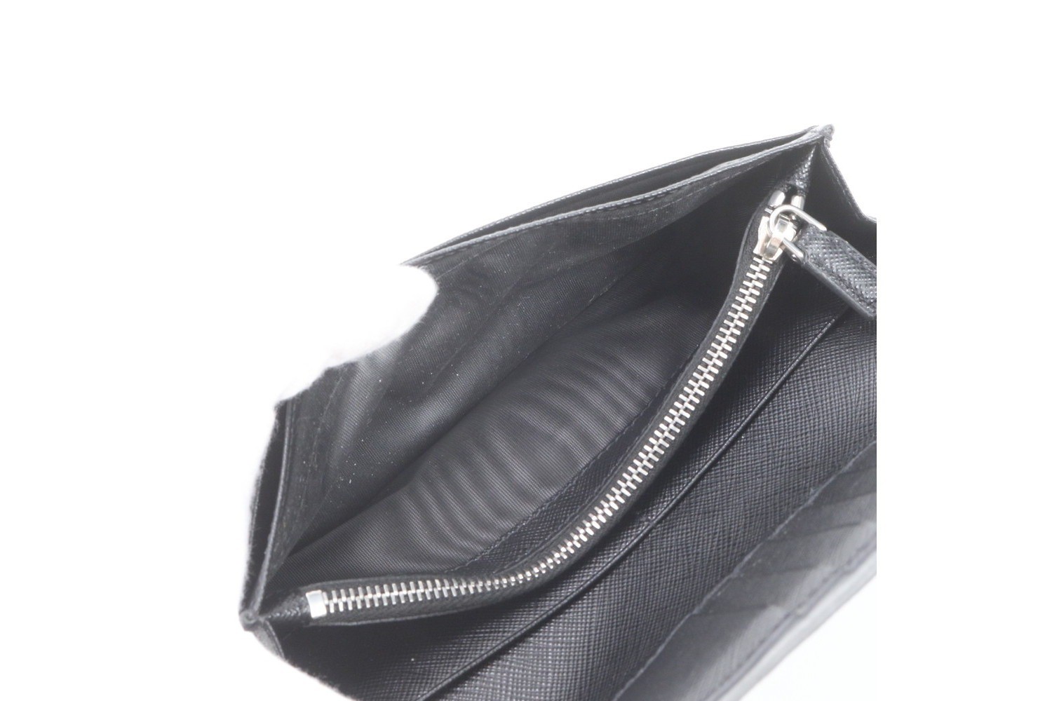Saffiano leather long wallet, bi-fold wallet — view 8