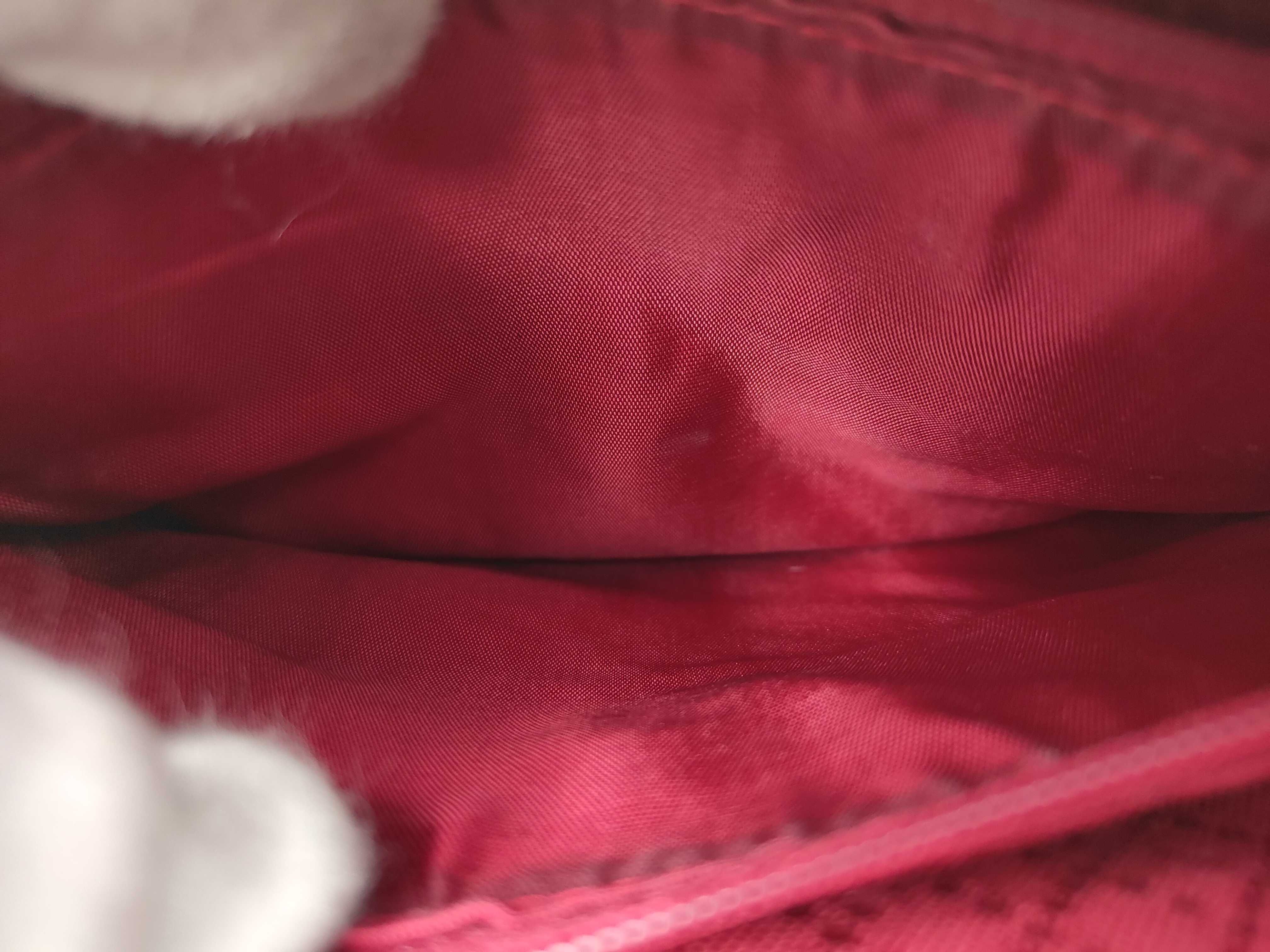 GG Shoulder Bag — view 14